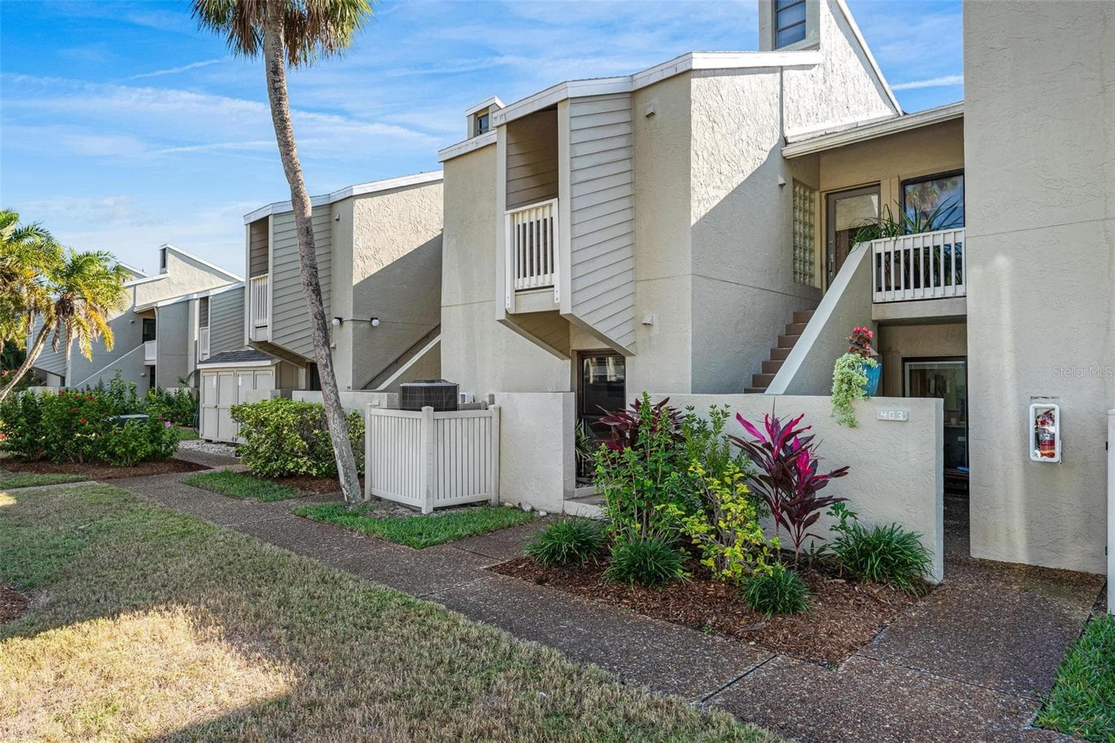 5260 GULF OF MEXICO DR #403