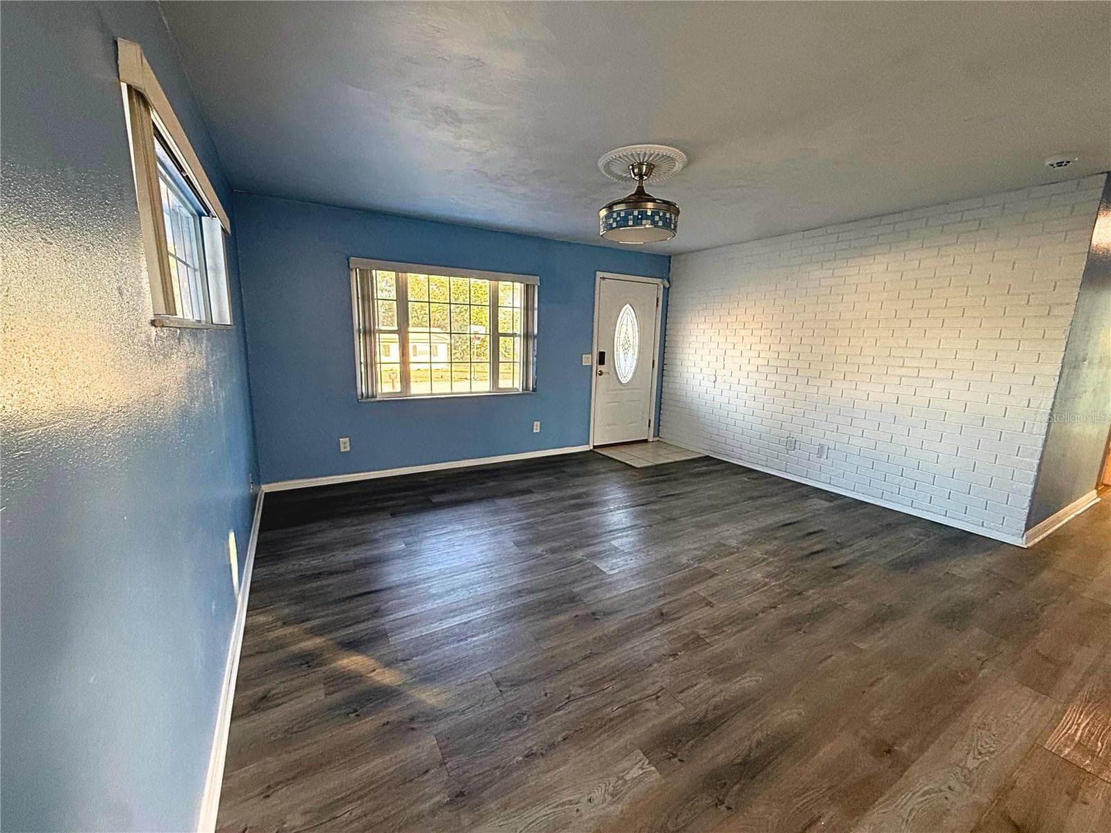 Living/Dining Room - 926 EVERETT ST, LAKE ALFRED