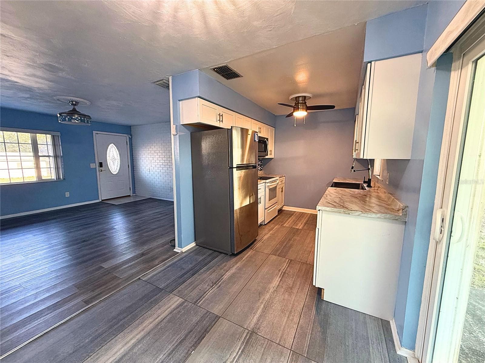Kitchen - 926 EVERETT ST, LAKE ALFRED