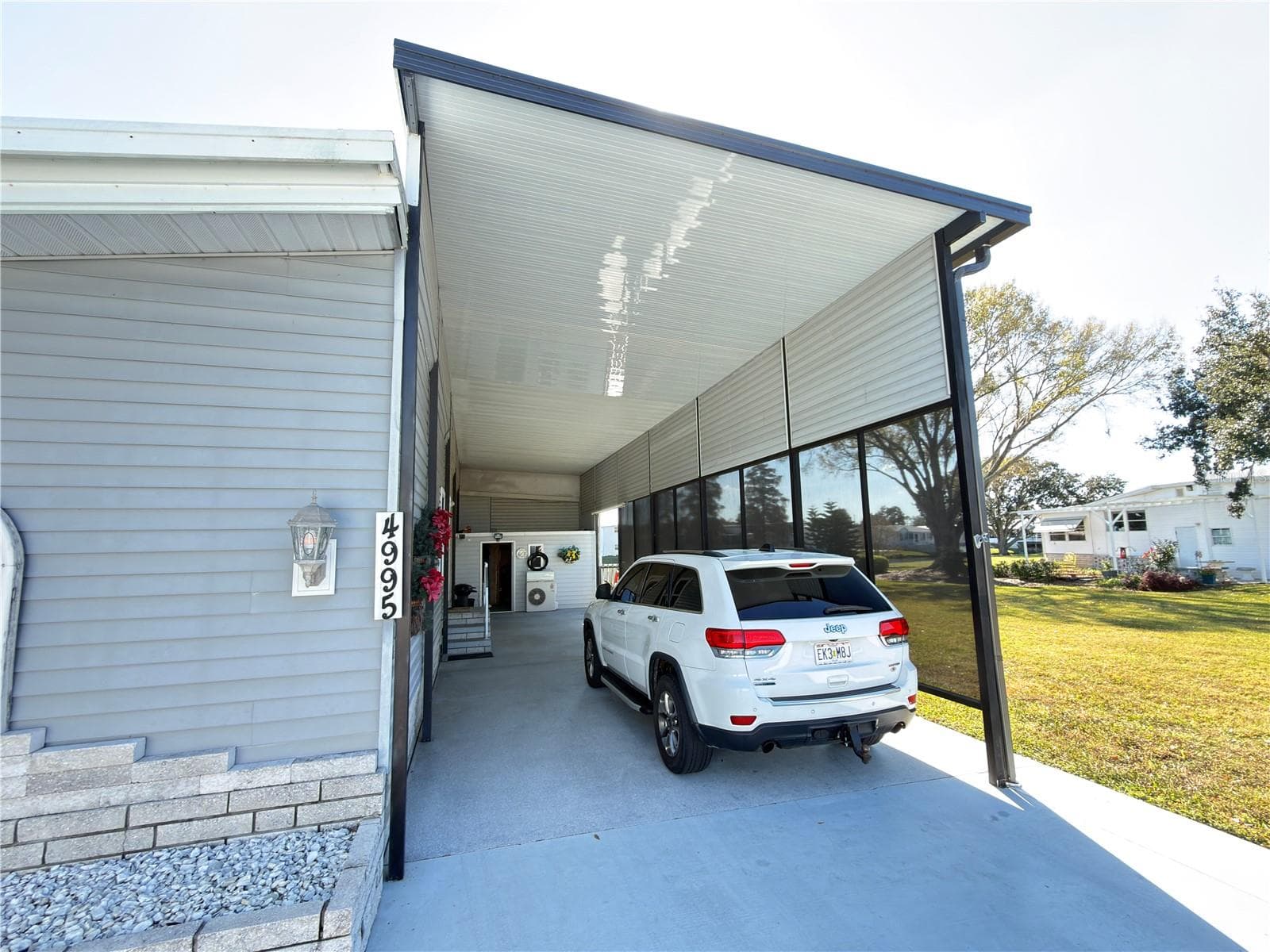Manufactured Home at 4995 MOUNT OLIVE SHORES DR, POLK CITY, photo 8 of 75