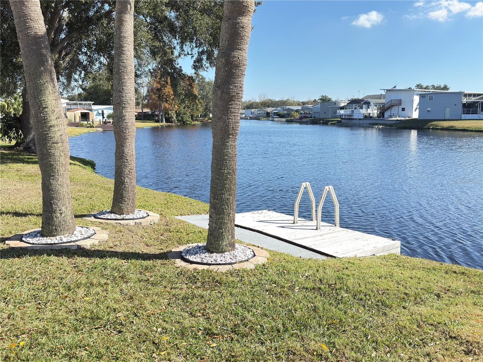 Manufactured Home at 4995 MOUNT OLIVE SHORES DR, POLK CITY, photo 10 of 75