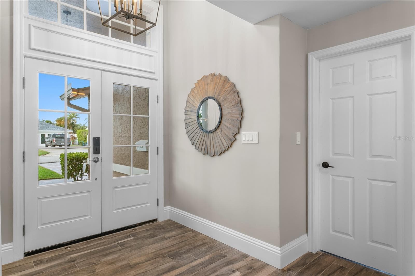 Single Family Residence at 1320 52ND AVE NE, ST PETERSBURG, photo 5 of 92