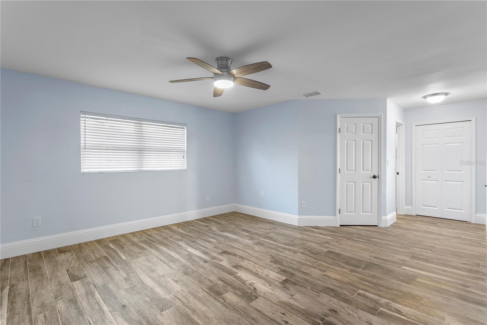 Single Family Residence at 1320 52ND AVE NE, ST PETERSBURG, photo 34 of 92