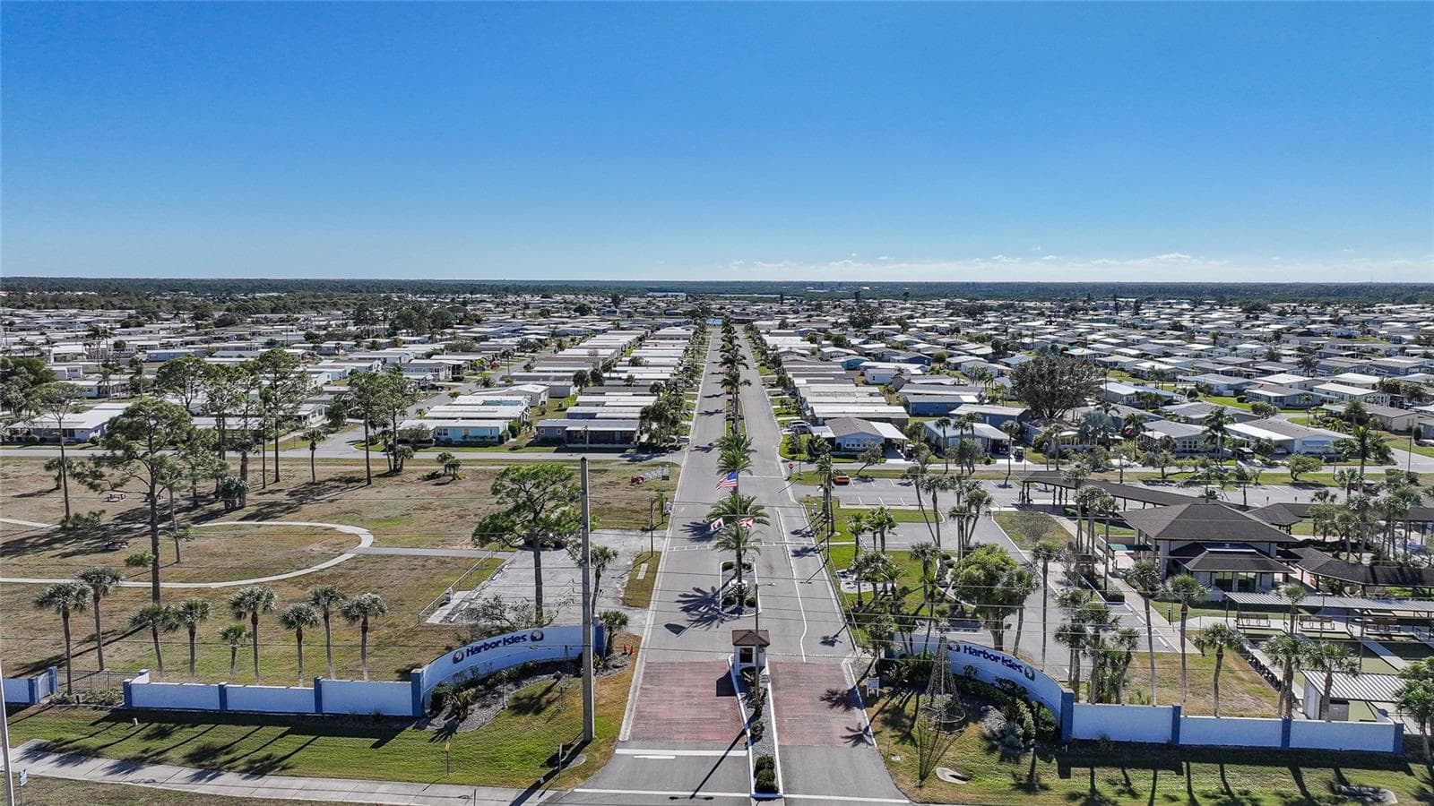 Manufactured Home at 495 SCHOONER ST, NORTH PORT, photo 31 of 67
