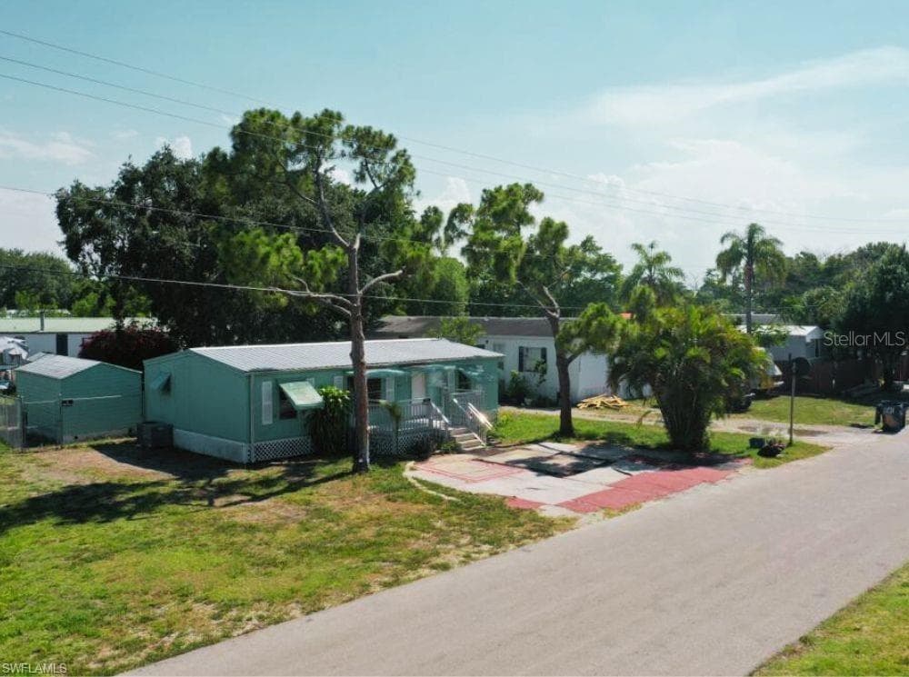 1281 RICHMOND AVE