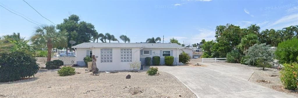 3435 SEA HOLLY LN