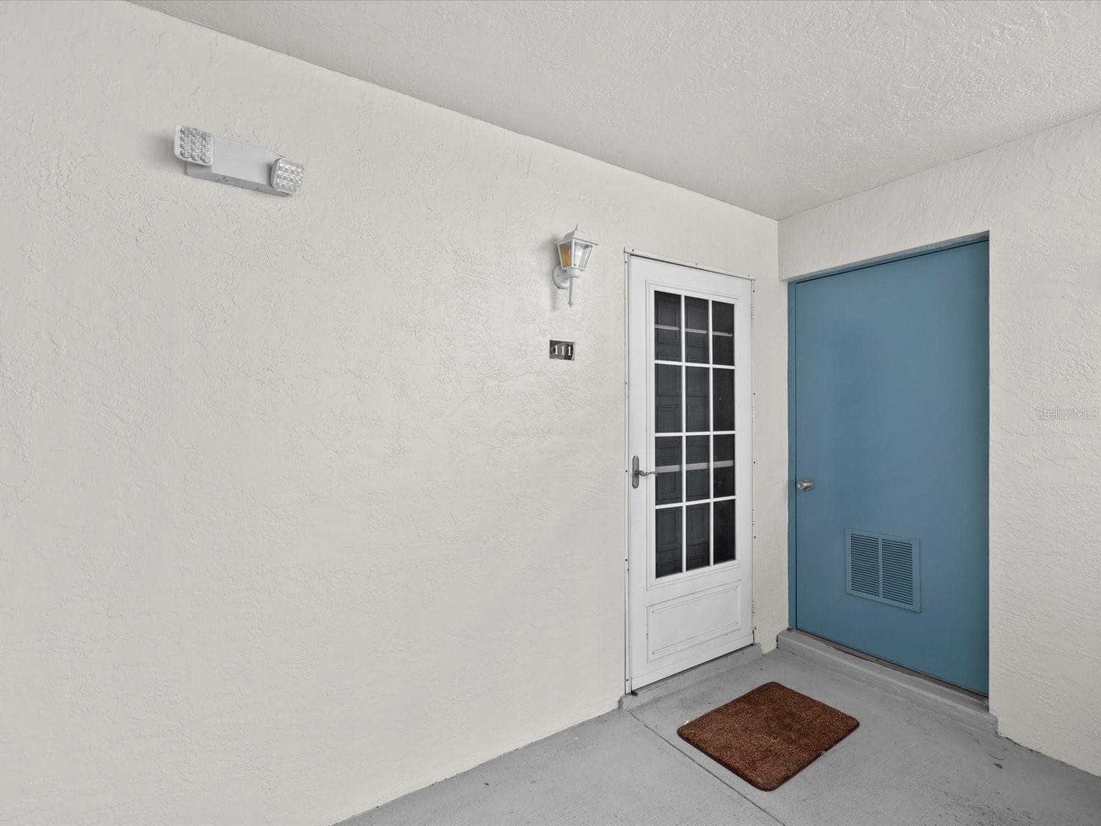 Entryway and Storage - 2737 ENTERPRISE RD E #111, CLEARWATER