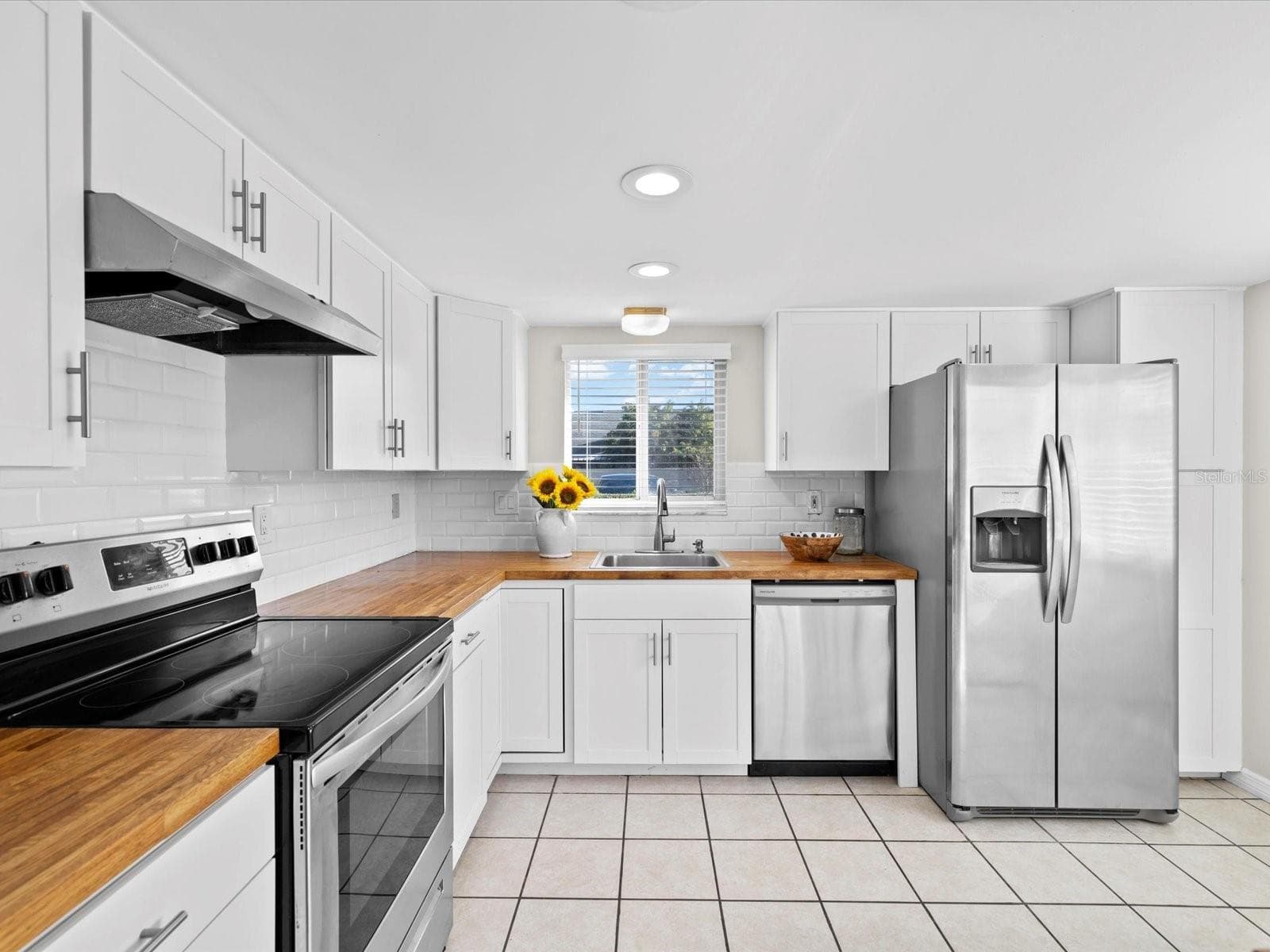 Condominium at 2737 ENTERPRISE RD E #111, CLEARWATER, photo 6 of 28