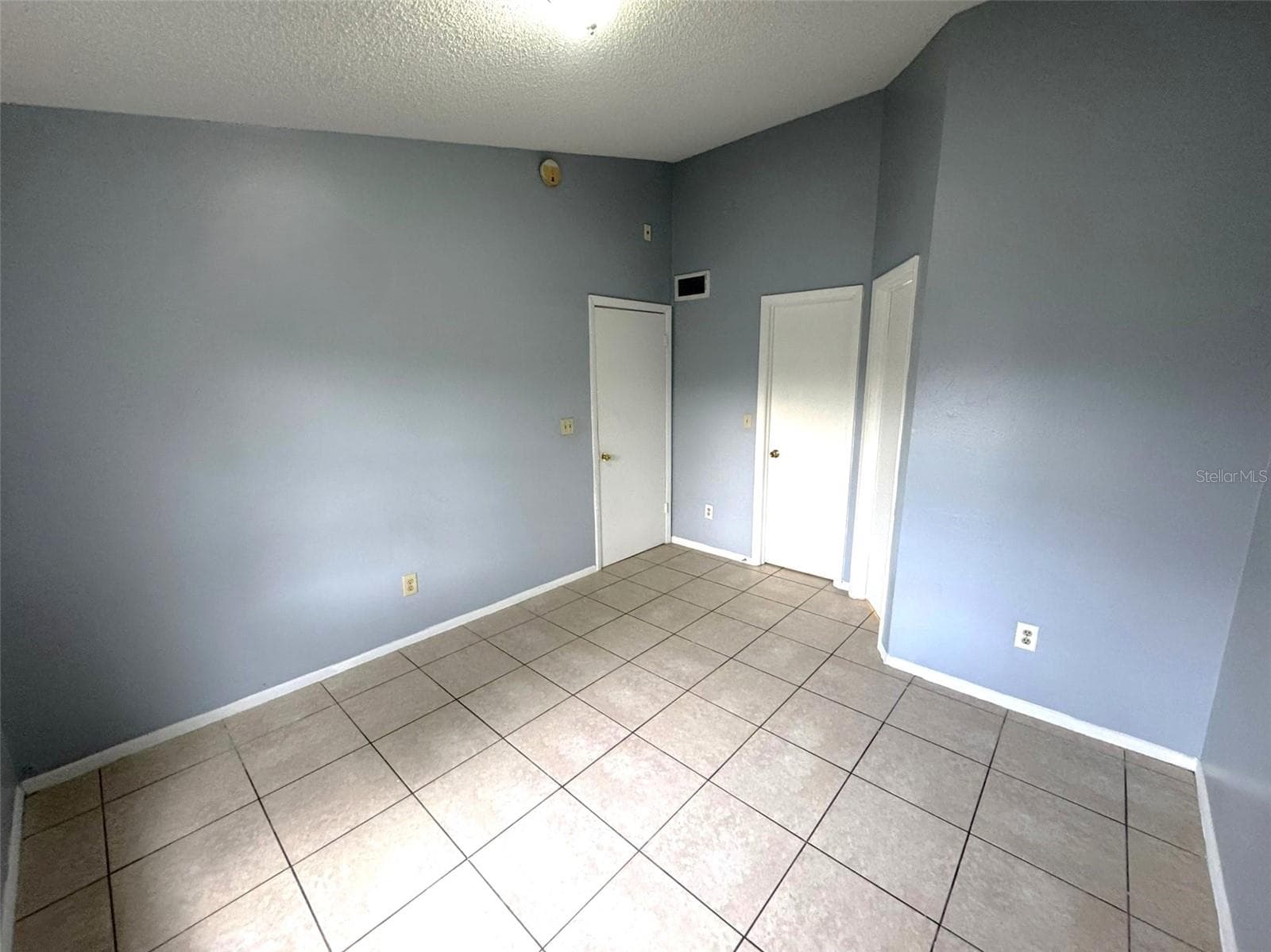 Condominium at 1924 LAKE ATRIUMS CIR #56, ORLANDO, photo 10 of 20