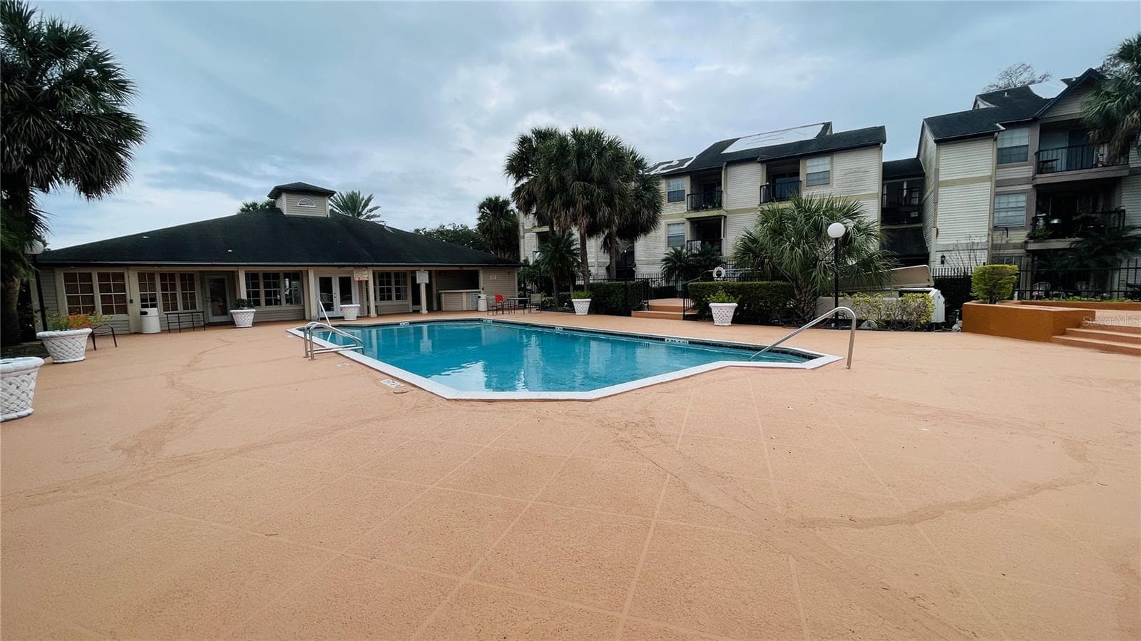 Condominium at 1924 LAKE ATRIUMS CIR #56, ORLANDO, photo 15 of 20