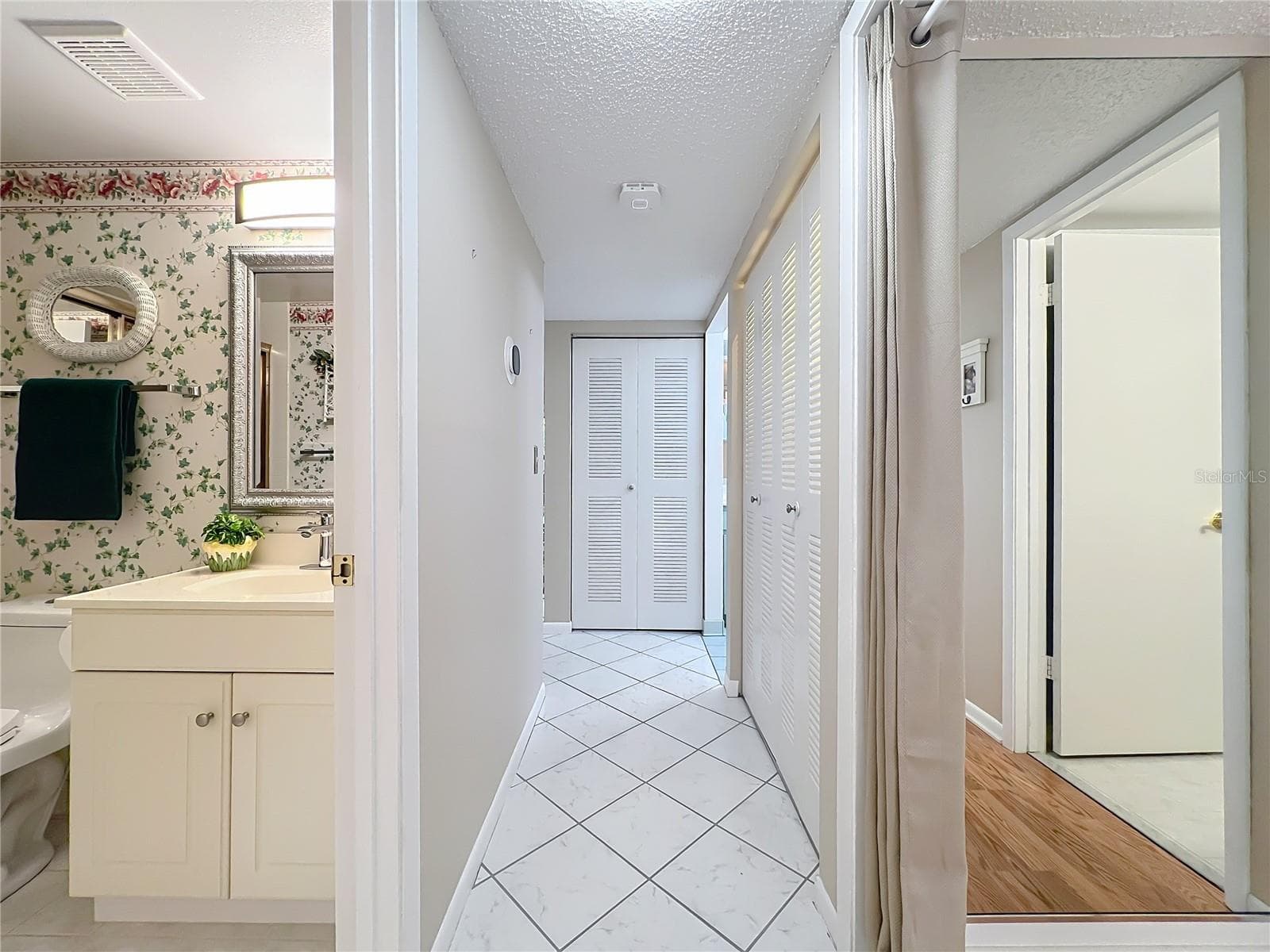 Condominium at 130 JASMINE WOODS CT #10D, DELTONA, photo 27 of 77