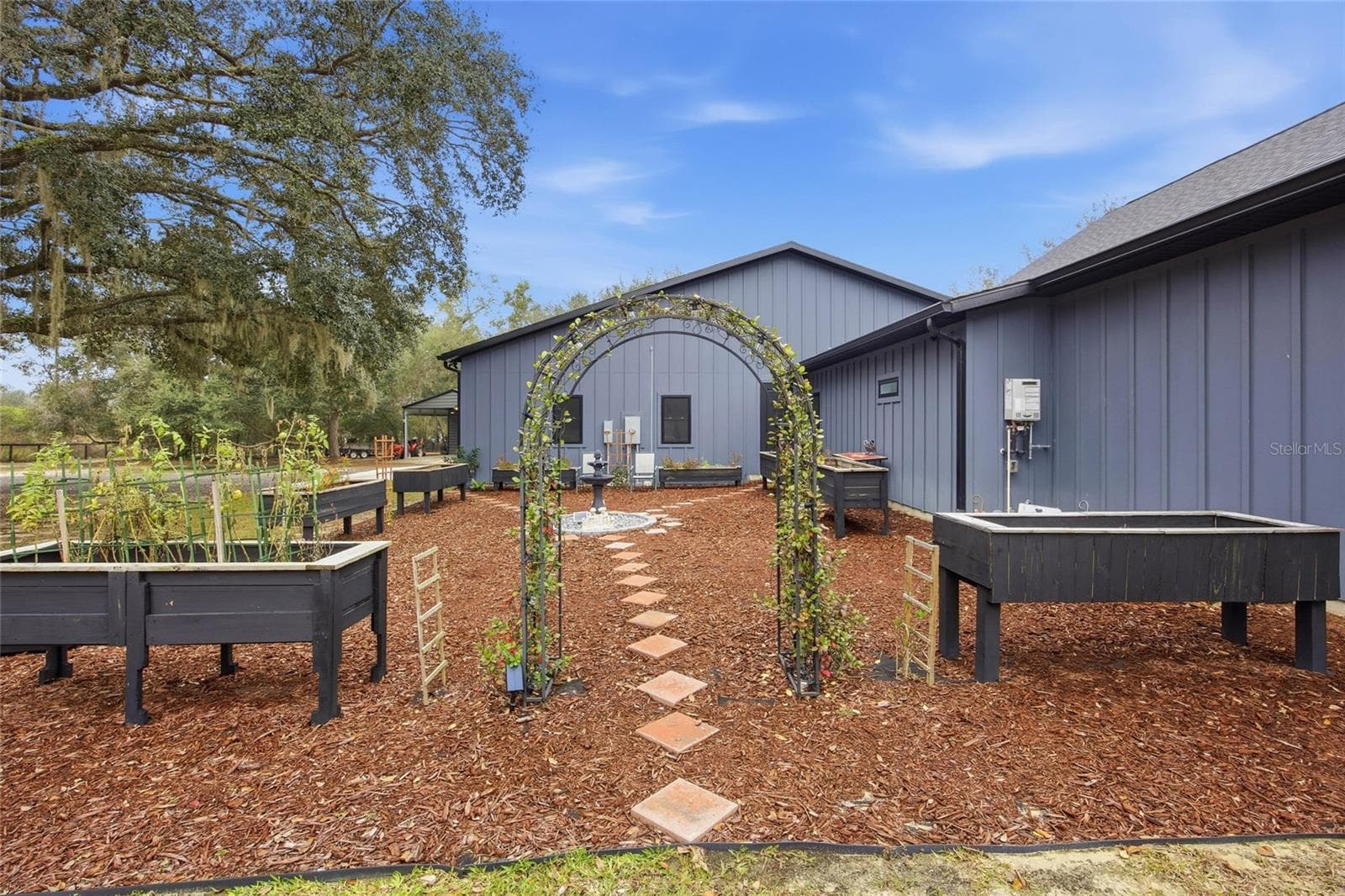 Garden - 12052 SE 101ST COURT RD, BELLEVIEW