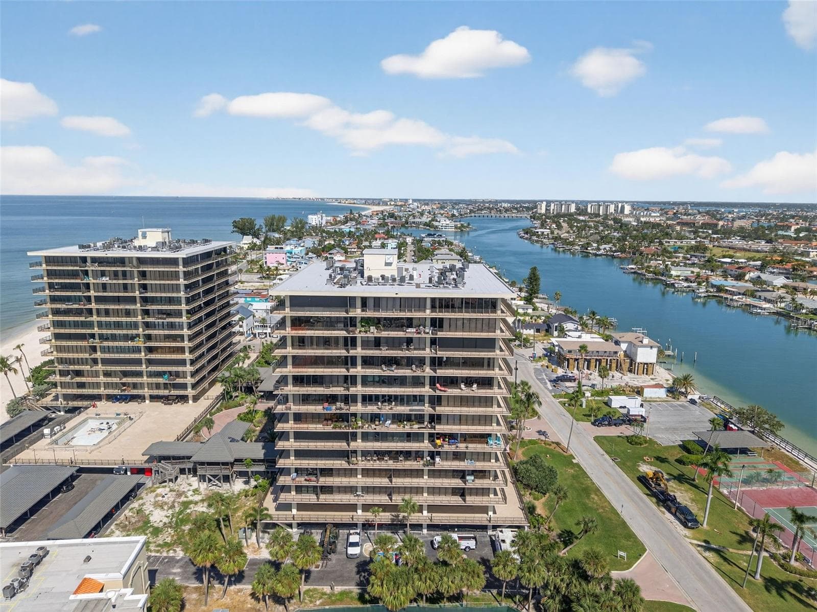 Condominium at 7600 BAYSHORE DR #902, TREASURE ISLAND, photo 4 of 52