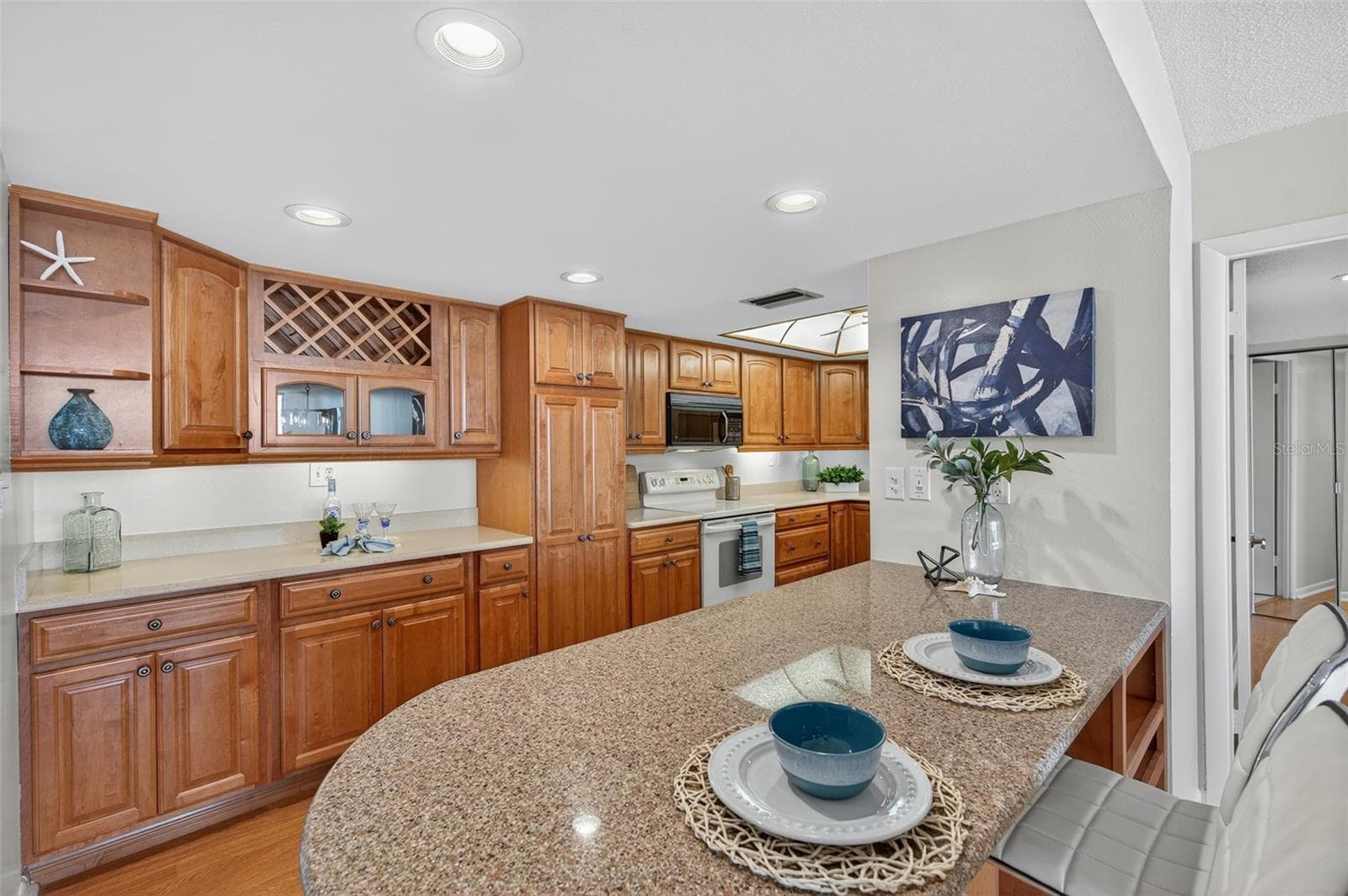 Condominium at 7600 BAYSHORE DR #902, TREASURE ISLAND, photo 18 of 52