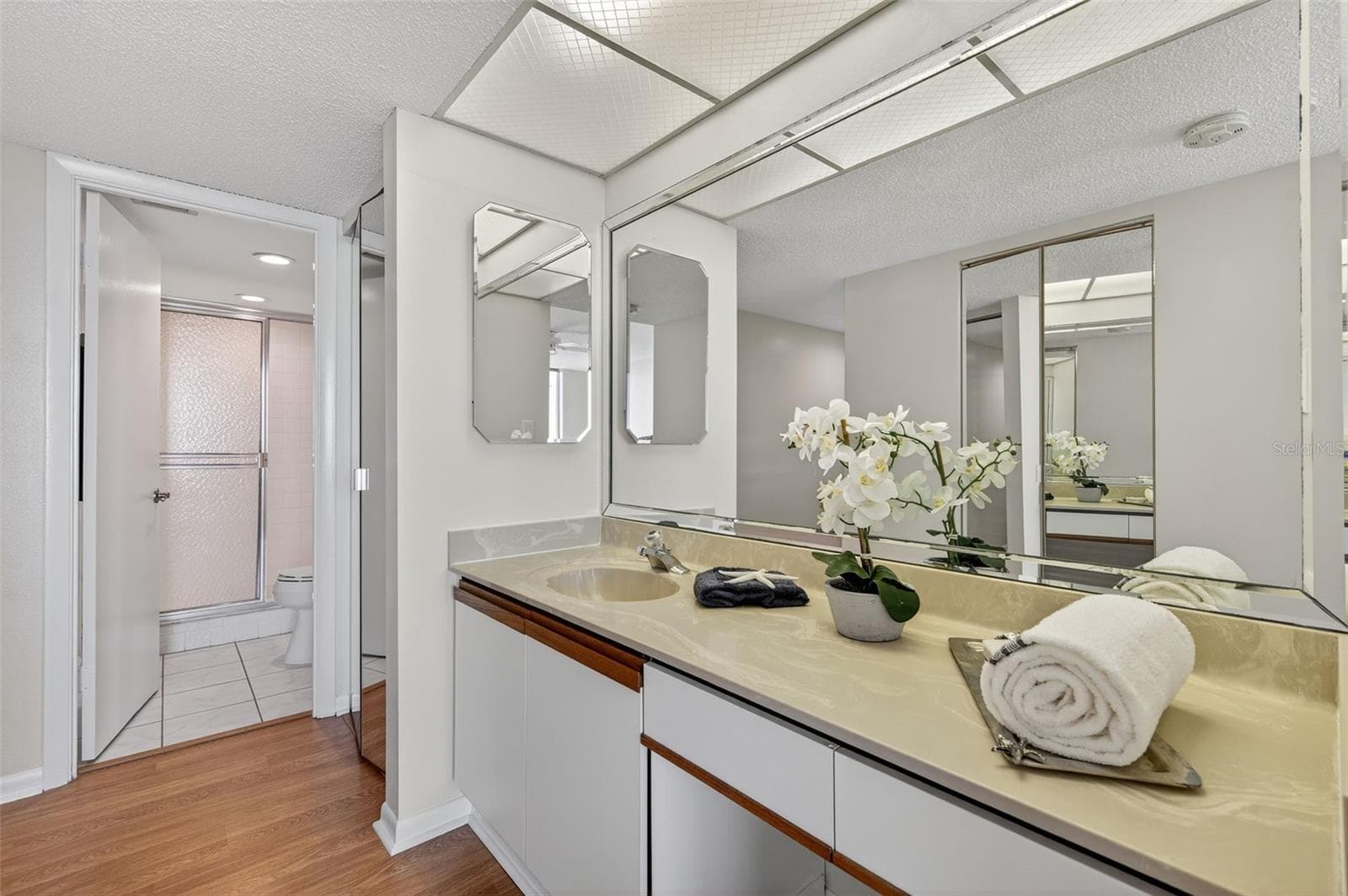 Bathroom 1 - 7600 BAYSHORE DR #902, TREASURE ISLAND