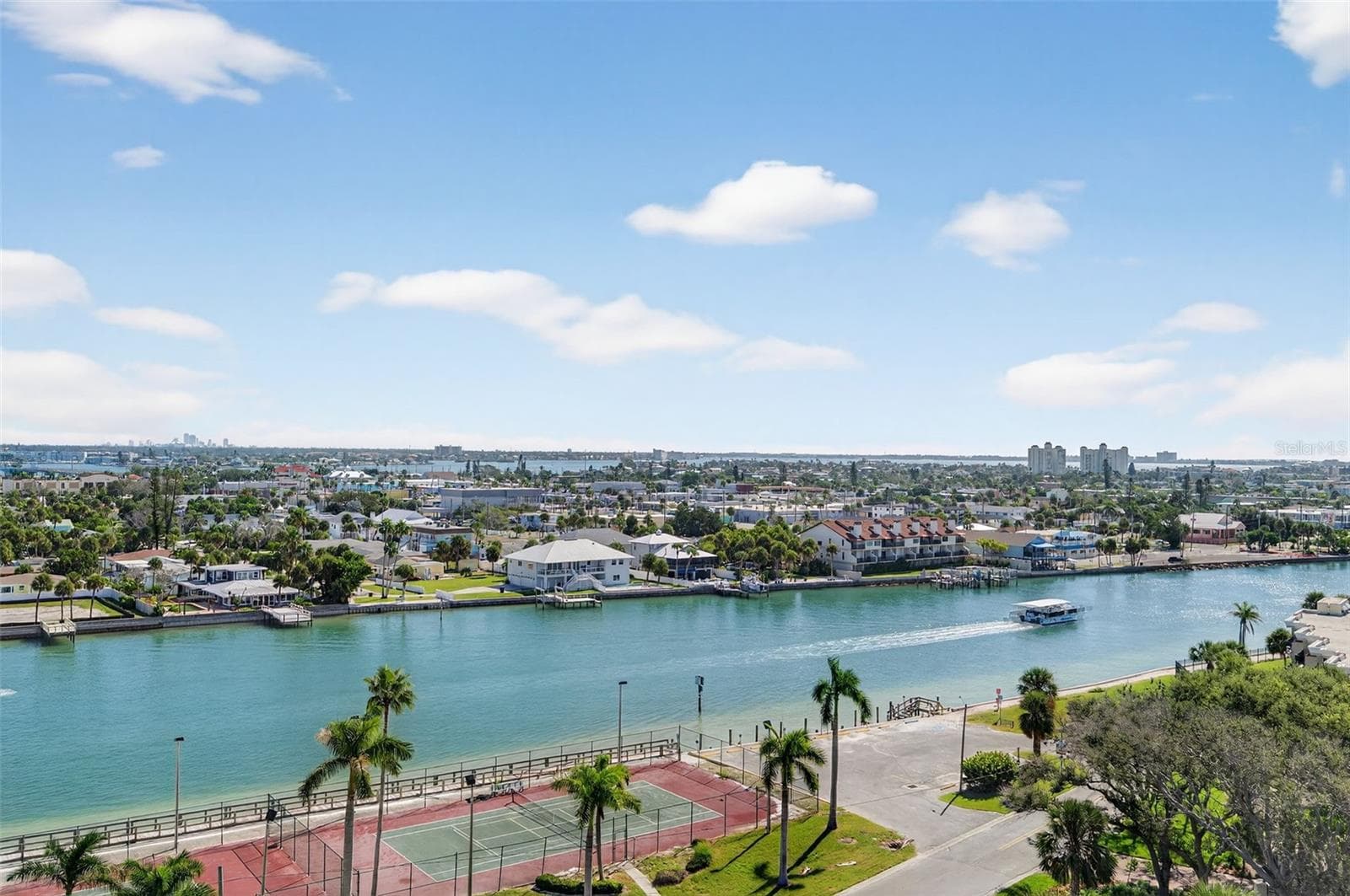 Tennis & Pickleball courts - 7600 BAYSHORE DR #902, TREASURE ISLAND
