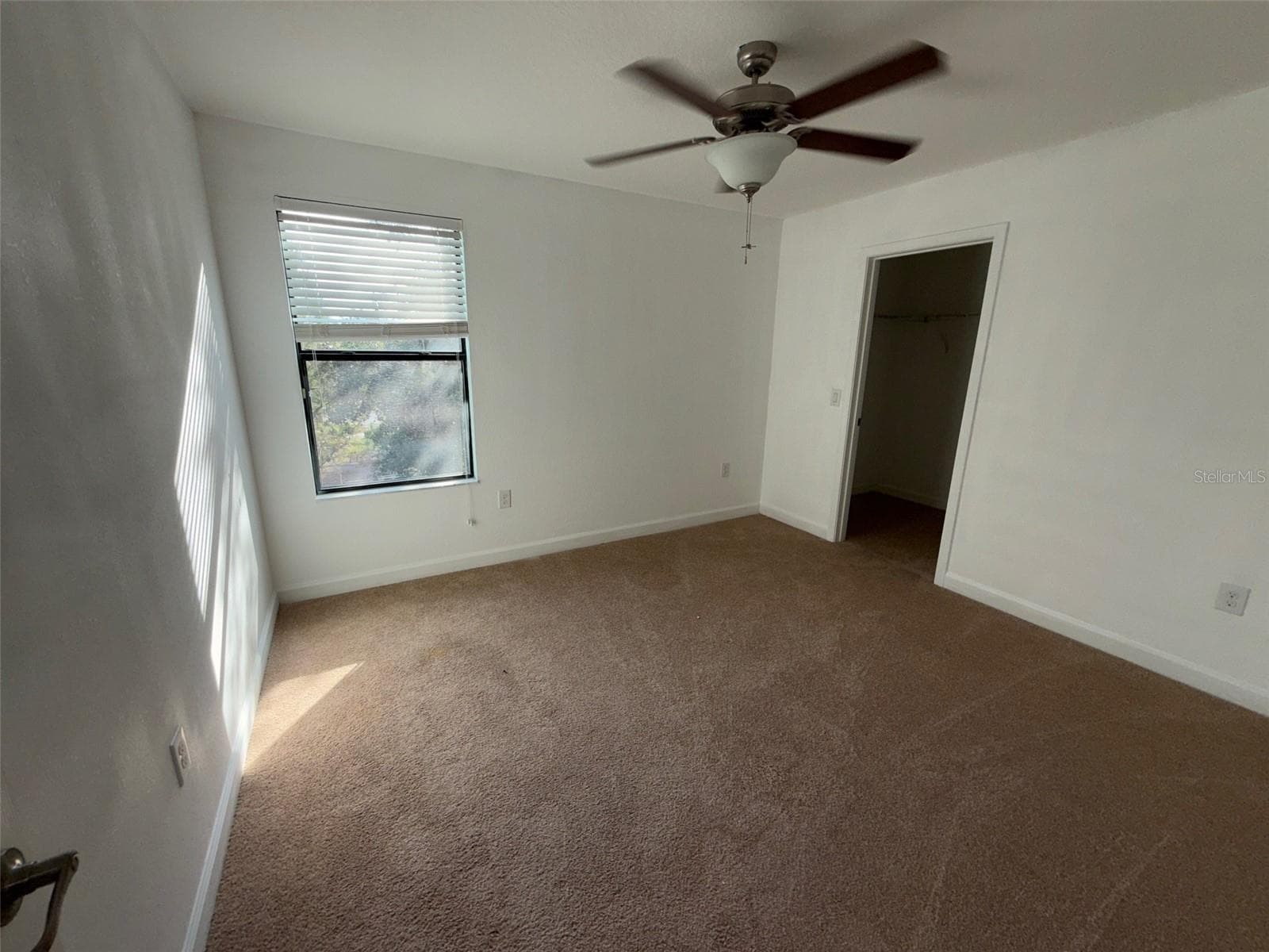 Single Family Residence at 950 TERRA VISTA ST, BRANDON, photo 10 of 17