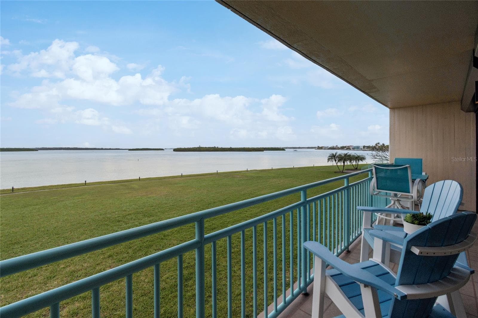 Condominium at 1 KEY CAPRI #101E, TREASURE ISLAND, photo 15 of 63