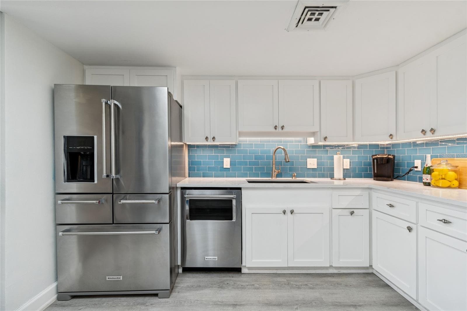 Condominium at 1 KEY CAPRI #101E, TREASURE ISLAND, photo 20 of 63