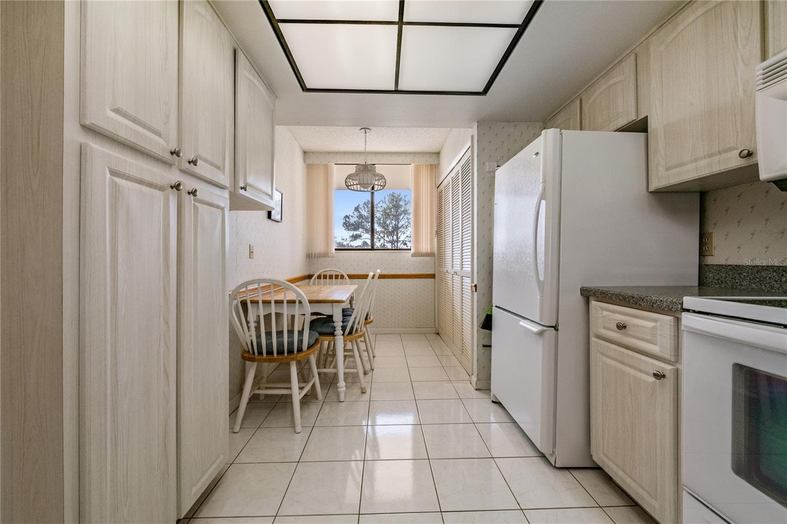 Ample Cabinets - 11590 SHIPWATCH DR #347, LARGO