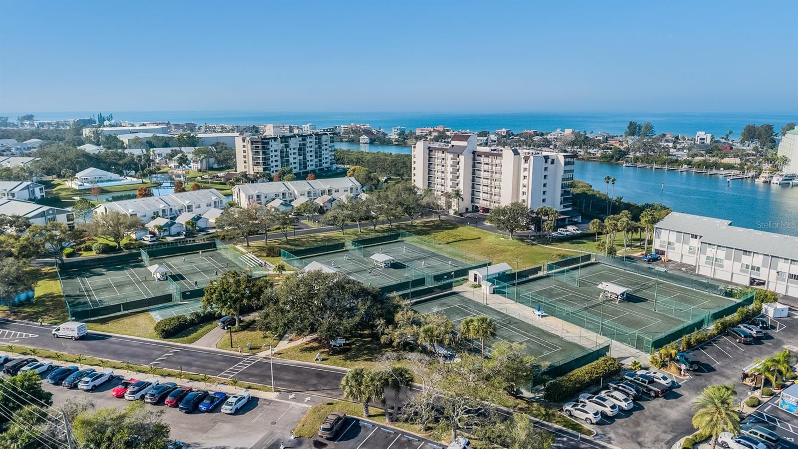 Tennis CoOurts - 11590 SHIPWATCH DR #347, LARGO