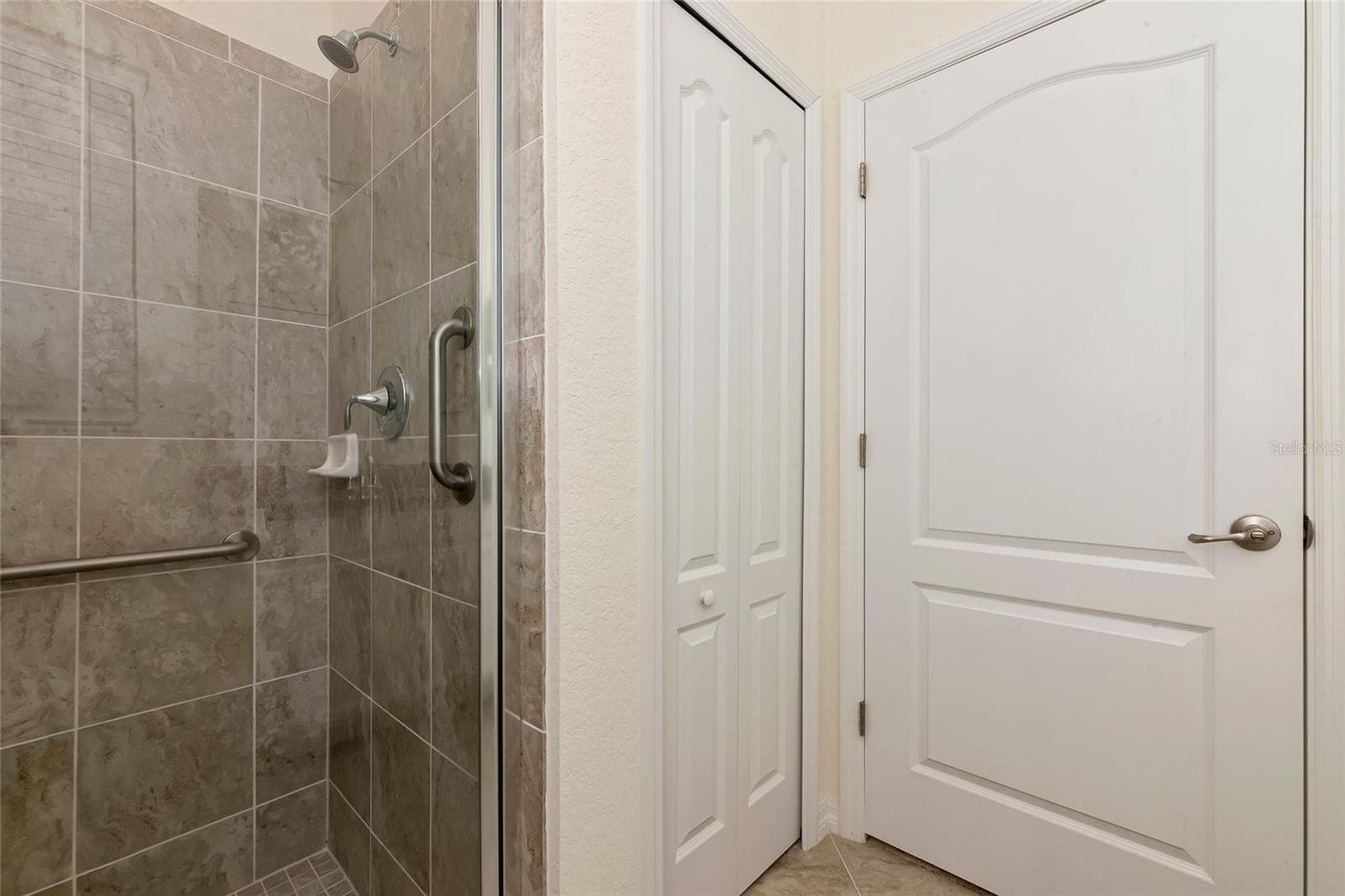 Single Family Residence at 10202 MARBELLA DR, BRADENTON, photo 35 of 68