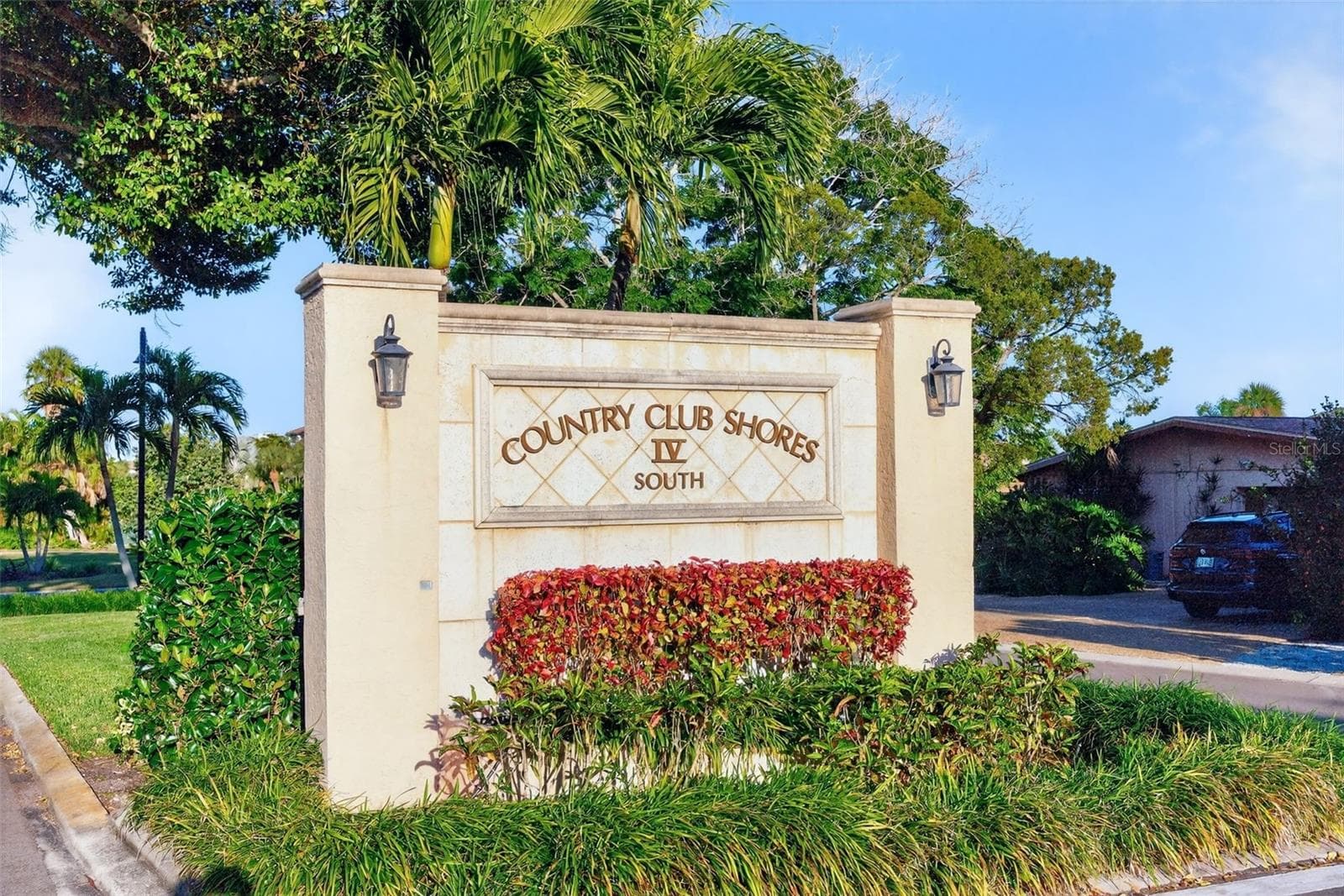 Single Family Residence at 562 RANGER LN, LONGBOAT KEY, photo 4 of 96