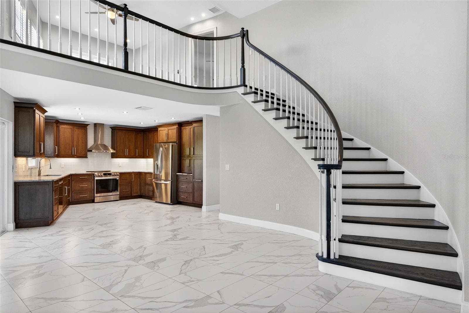 Single Family Residence at 562 RANGER LN, LONGBOAT KEY, photo 18 of 96