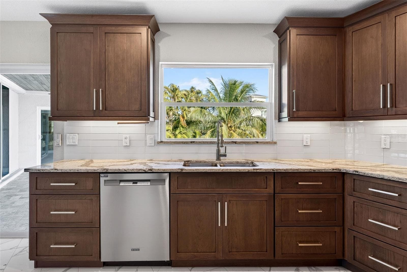Single Family Residence at 562 RANGER LN, LONGBOAT KEY, photo 21 of 96