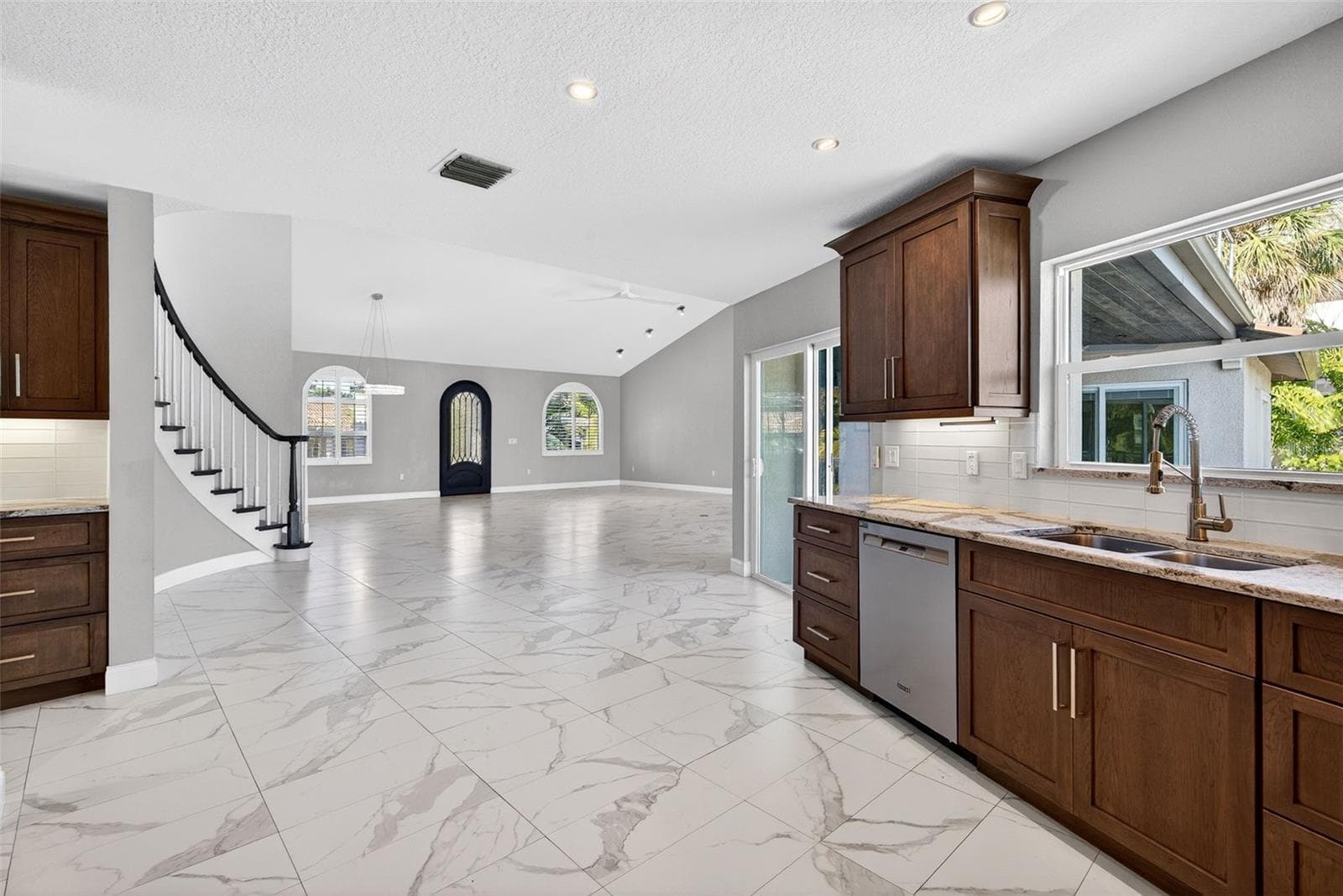 Single Family Residence at 562 RANGER LN, LONGBOAT KEY, photo 26 of 96