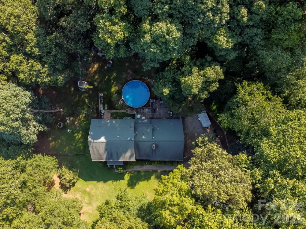 Single Family Residence at 1015 Quail Circle, Salisbury, photo 6 of 35