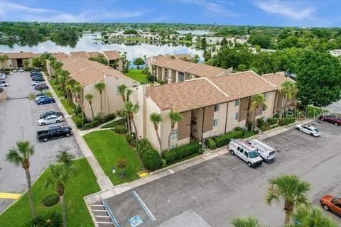 Condominium at 564 ORANGE DR #40, ALTAMONTE SPRINGS, photo 2 of 16