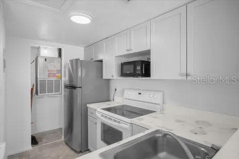 Condominium at 564 ORANGE DR #40, ALTAMONTE SPRINGS, photo 7 of 16