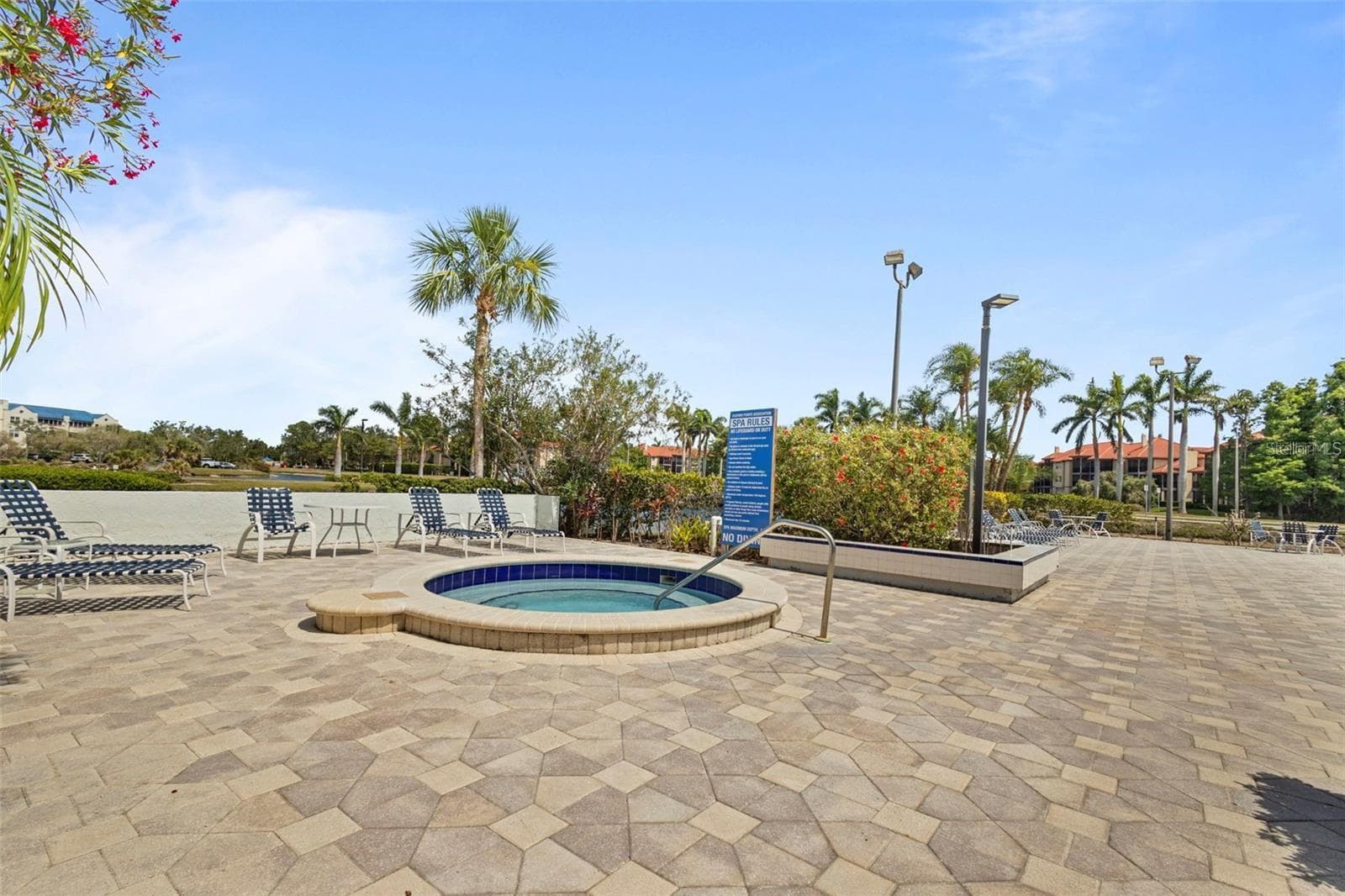Hot tub sauna 103 degrees digital - 2333 FEATHER SOUND DR #B304, CLEARWATER