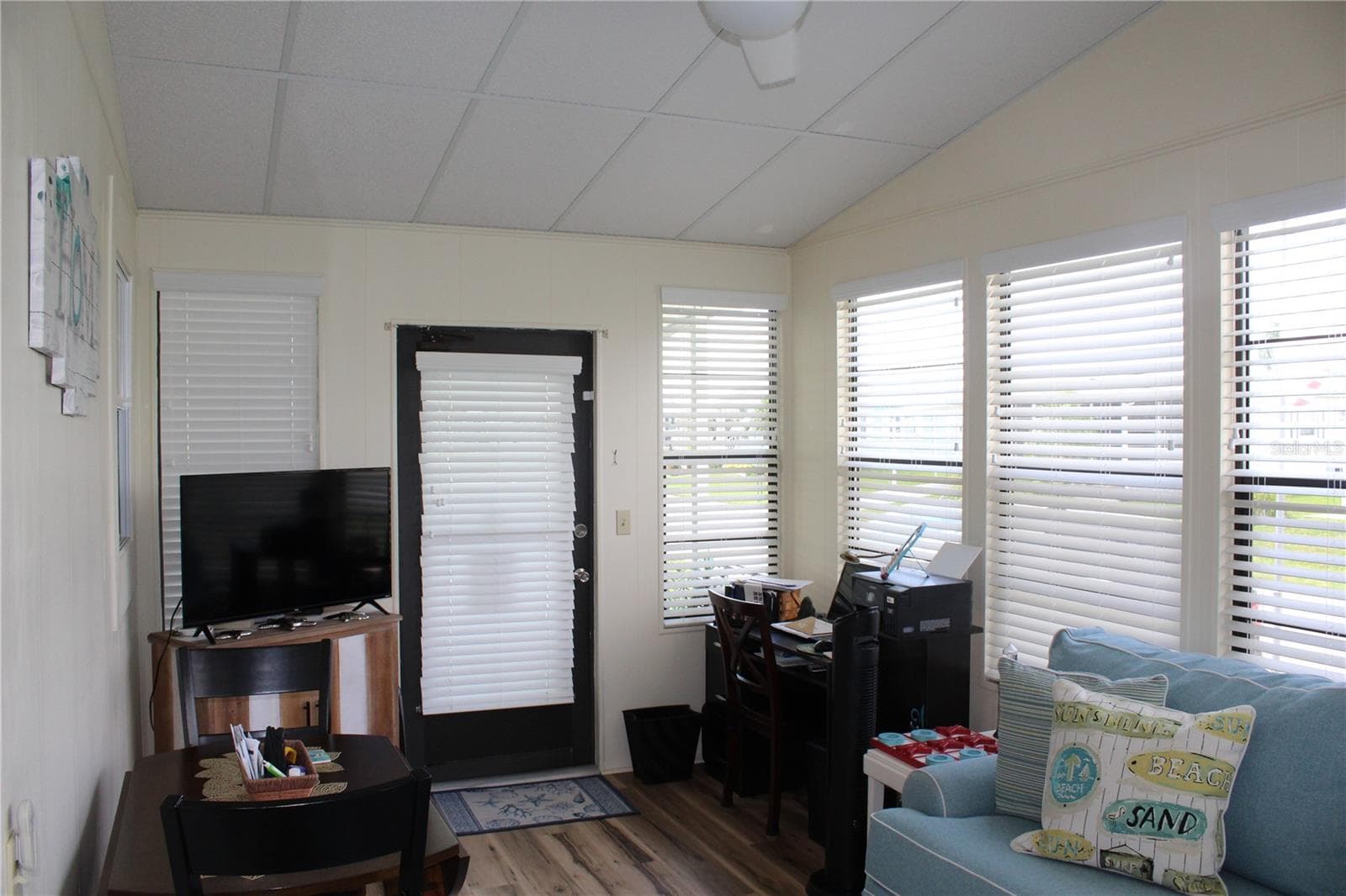 Manufactured Home at 4415 14TH ST E, ELLENTON, photo 6 of 30