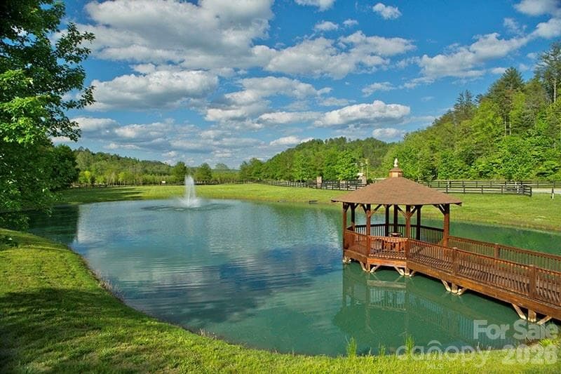 Lot at Lenoir, photo 14 of 44