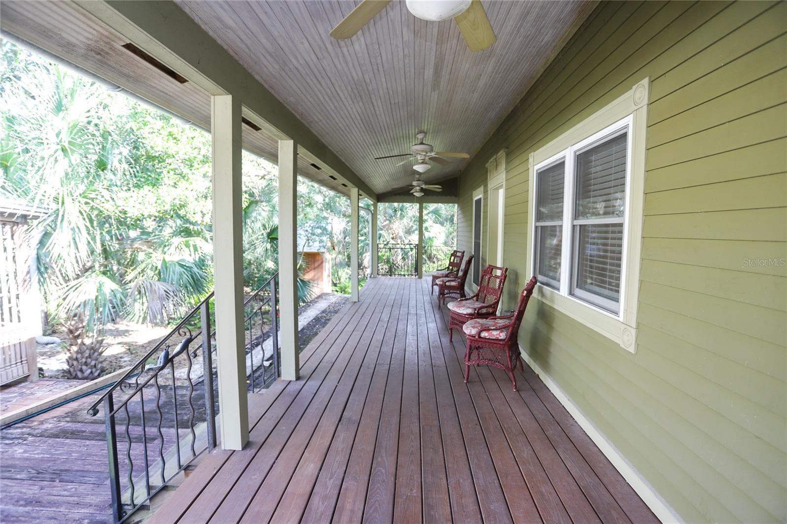272-B Covered porch - 272 ORANGE ST #A-B, PALM HARBOR