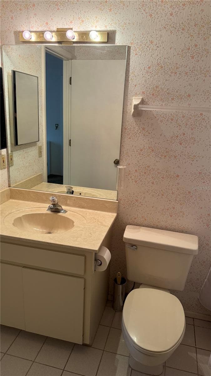 Condominium at 4640 WEYBRIDGE #12, SARASOTA, photo 8 of 16