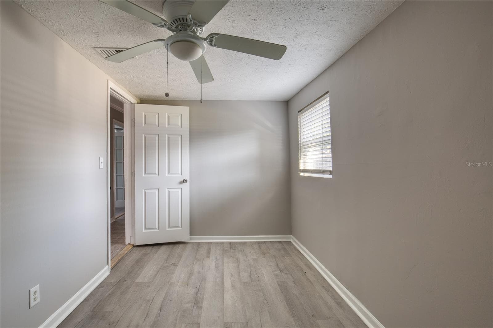 Single Family Residence at 4416 BEVERLY AVE, JACKSONVILLE, photo 10 of 30