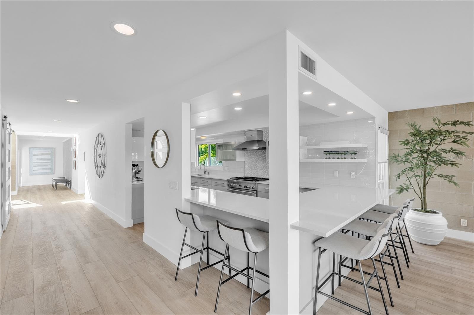 Single Family Residence at 701 TYLER DR, SARASOTA, photo 9 of 42