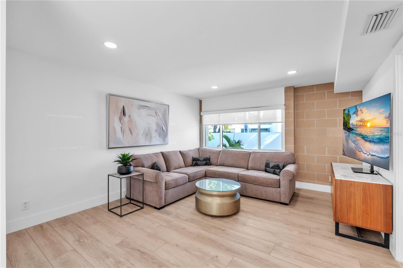 Single Family Residence at 701 TYLER DR, SARASOTA, photo 15 of 42