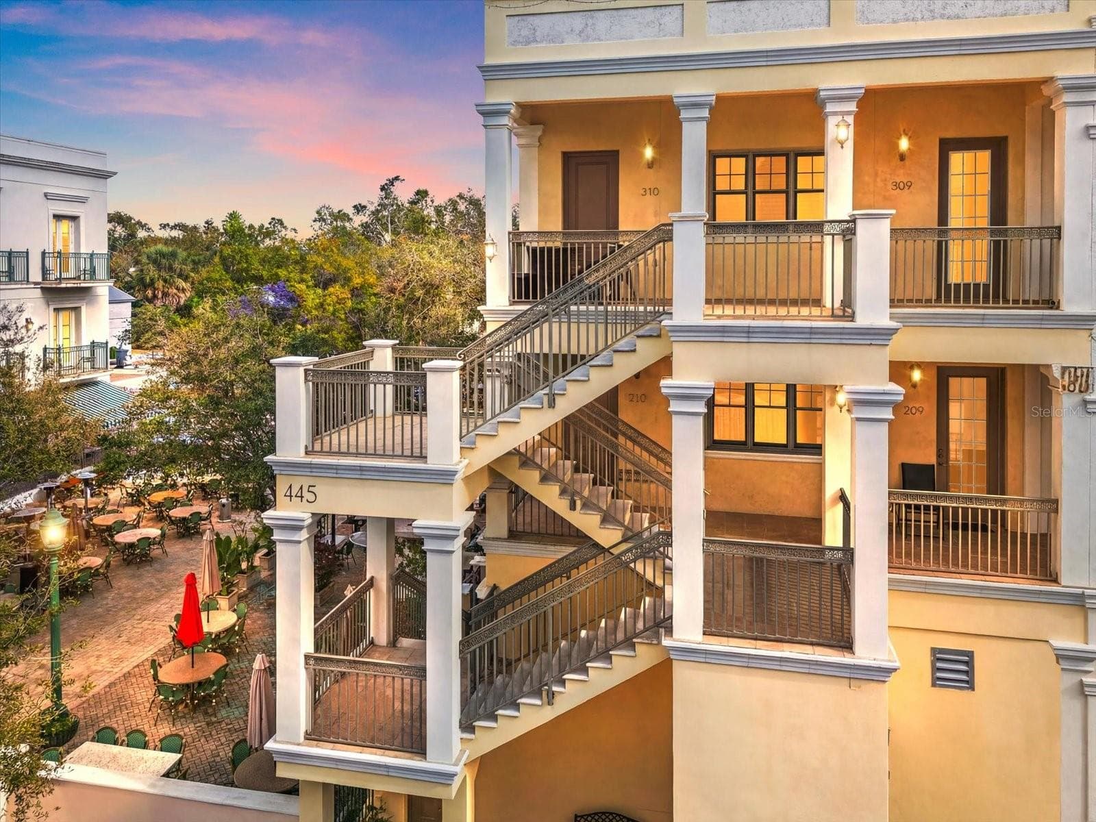 Citrus Square exterior with courtyard-style architecture - 445 N ORANGE AVE #210, SARASOTA