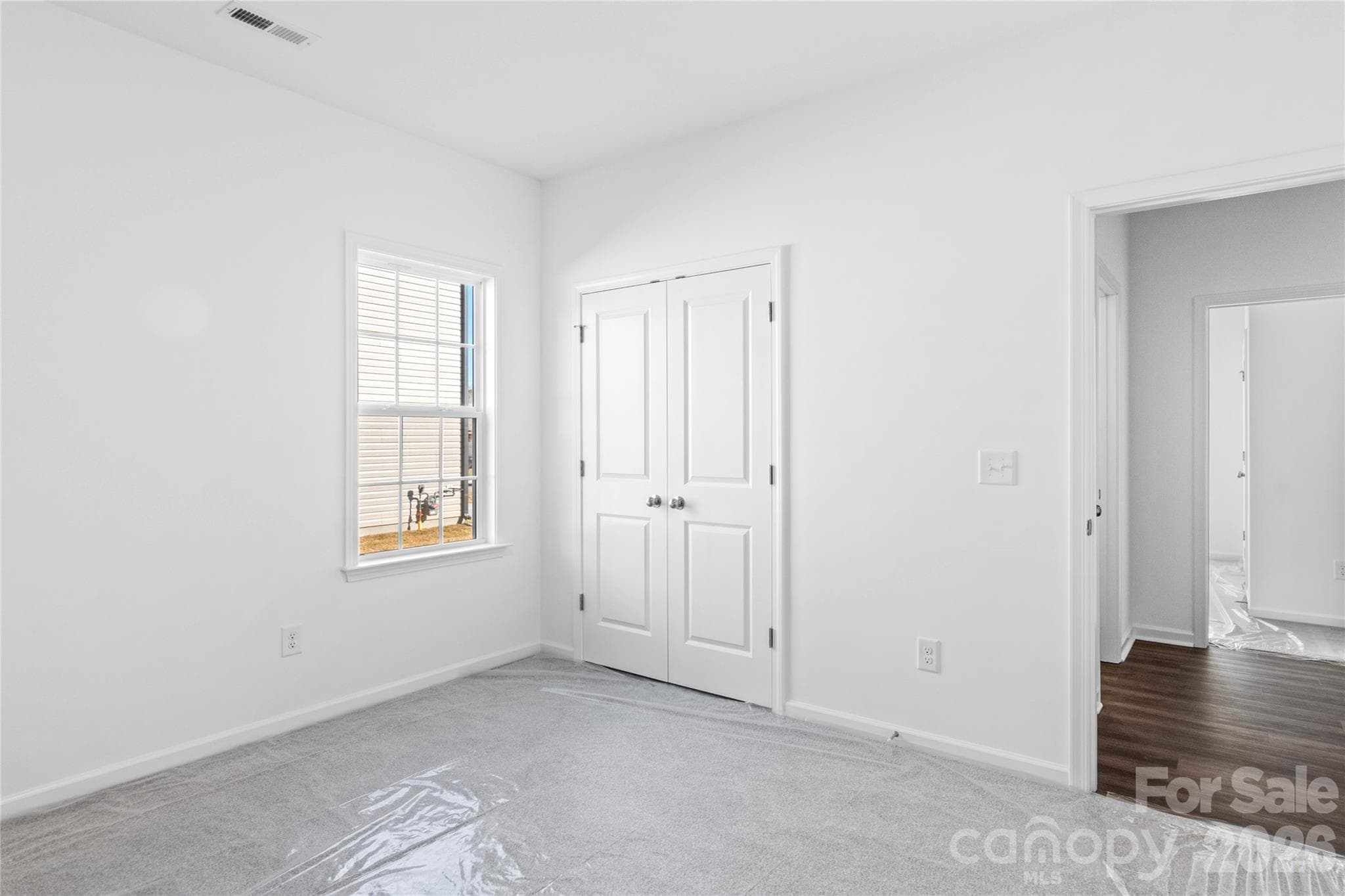 Single Family Residence at 275 Waylon Court, Lexington, photo 17 of 31