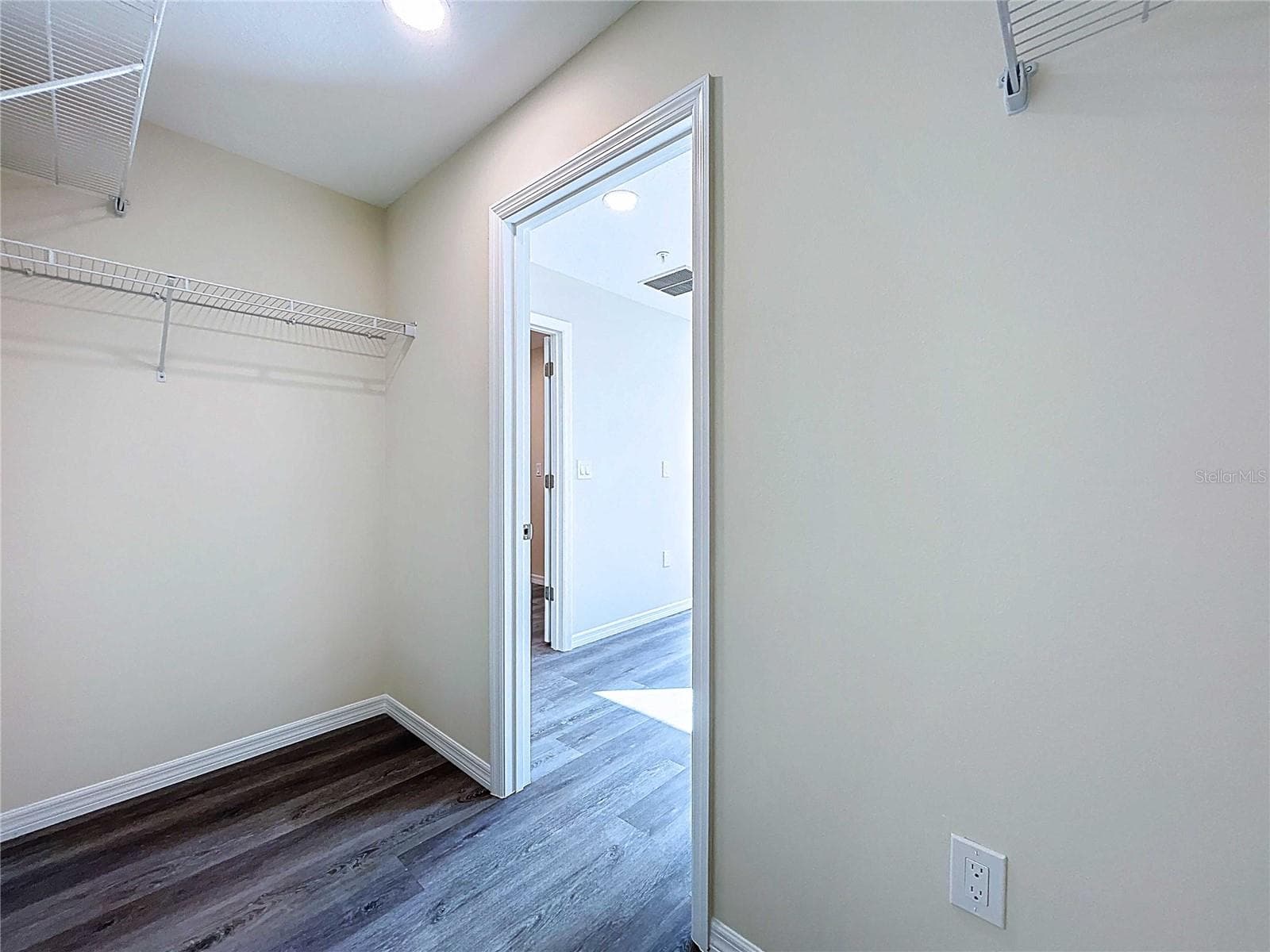 Townhouse at 4368 CAMBIO GARDENS COURT, TAMPA, photo 43 of 66