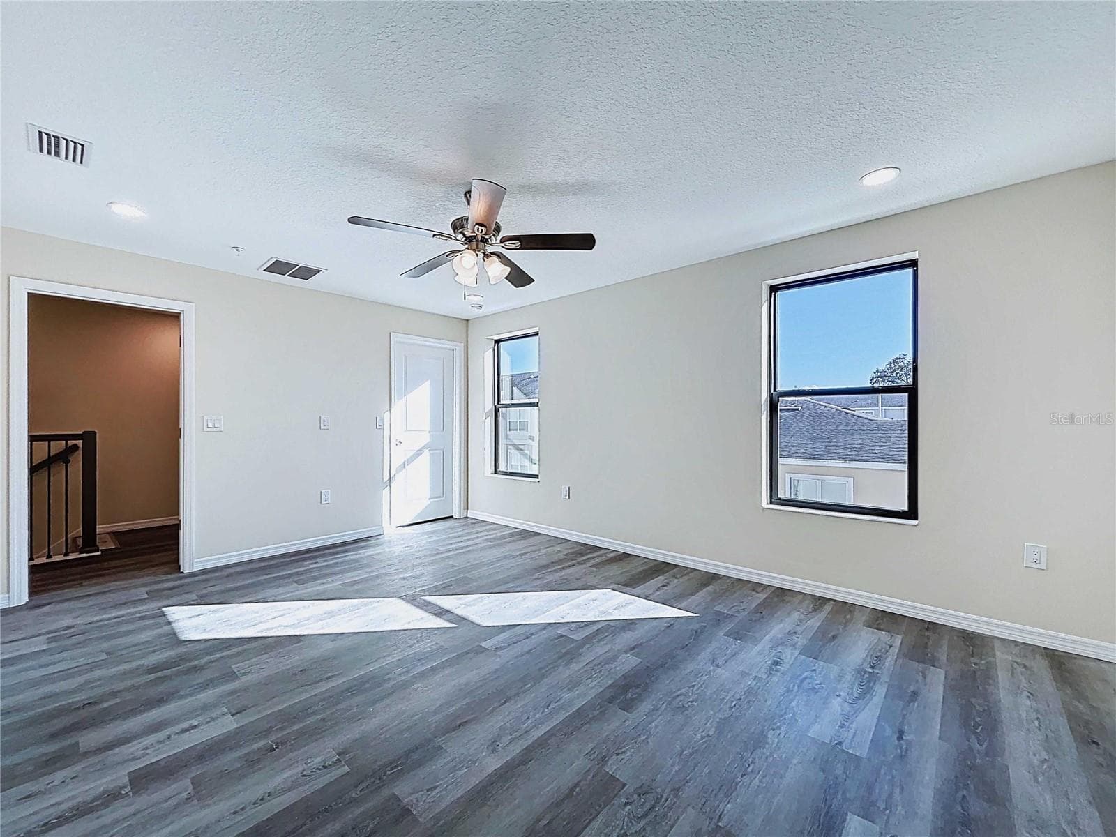 Townhouse at 4370 CAMBIO GARDENS COURT, TAMPA, photo 36 of 85