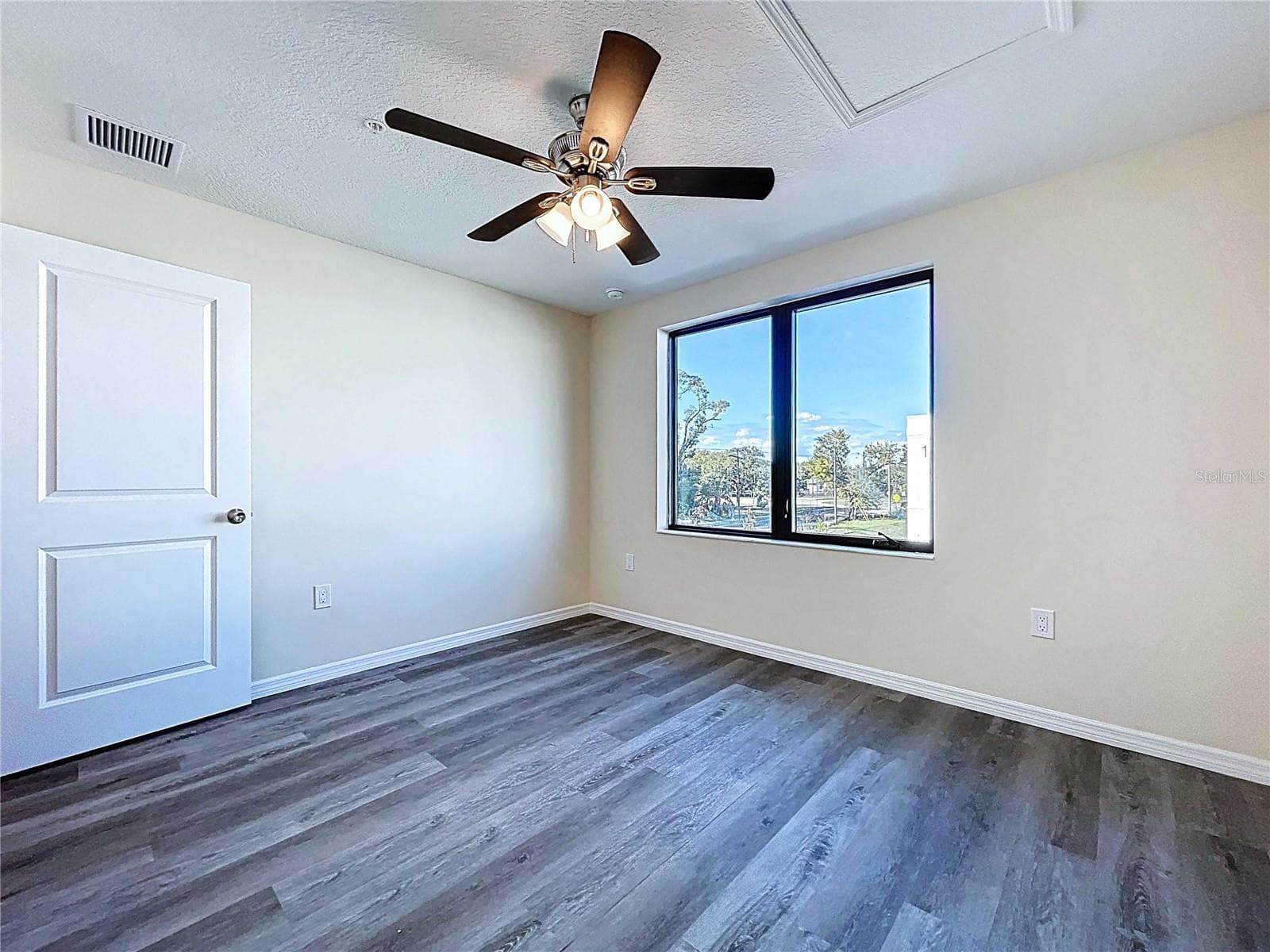 Townhouse at 4370 CAMBIO GARDENS COURT, TAMPA, photo 47 of 85