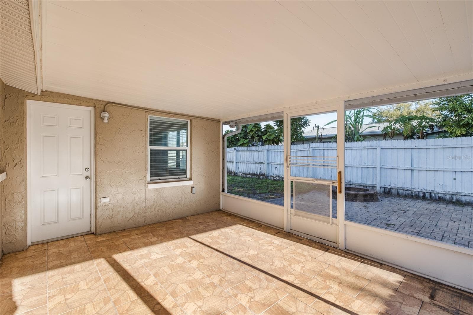 Covered Lanai - 1148 FERNWOOD DR, HOLIDAY
