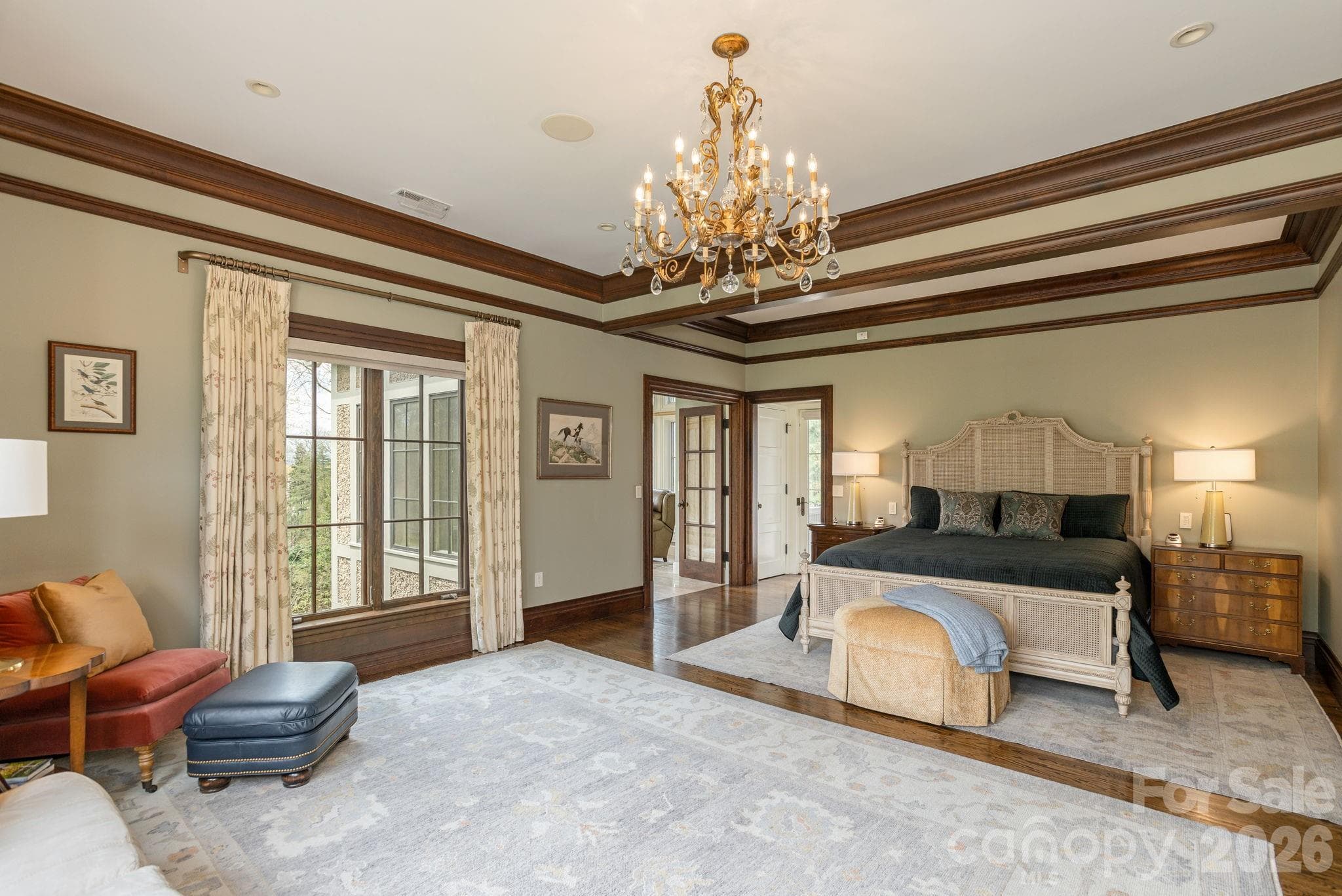 Spacious primary suite with sitting area - 8 Fairway Place, Asheville