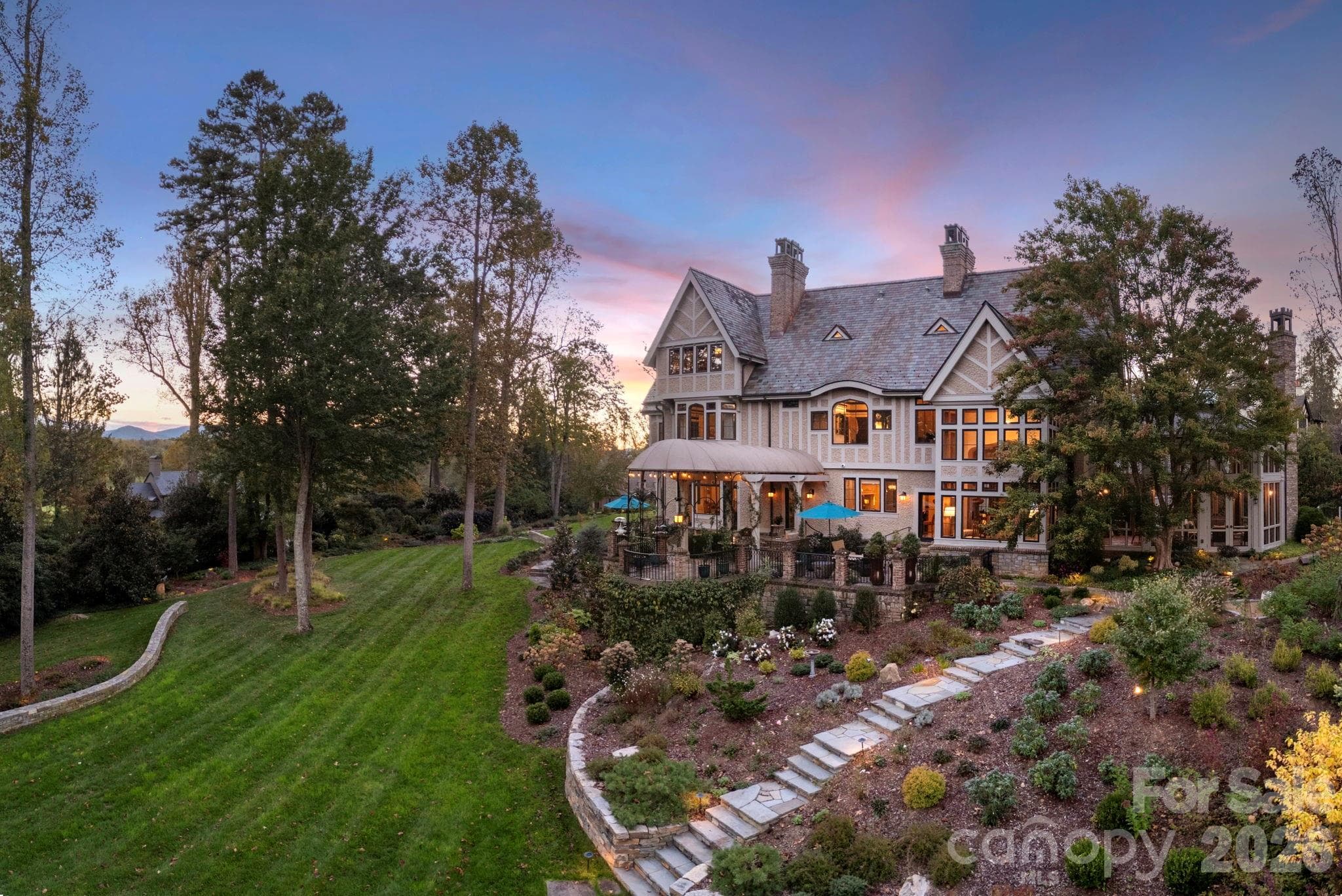 Mature trees provide privacy and a natural setting - 8 Fairway Place, Asheville