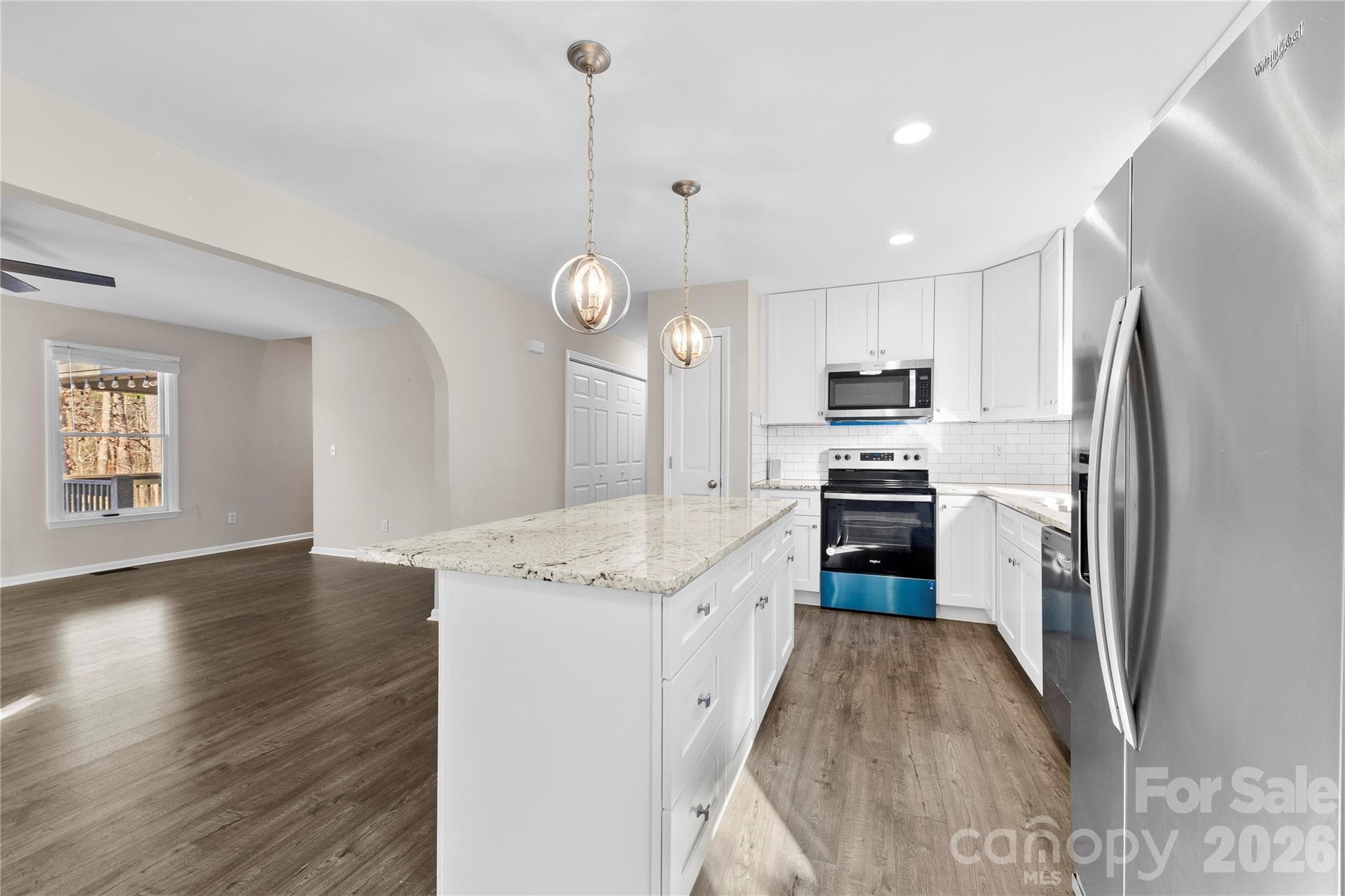 KITCHEN/LIVINGROOM - 16218 Barbee Road, Stanfield